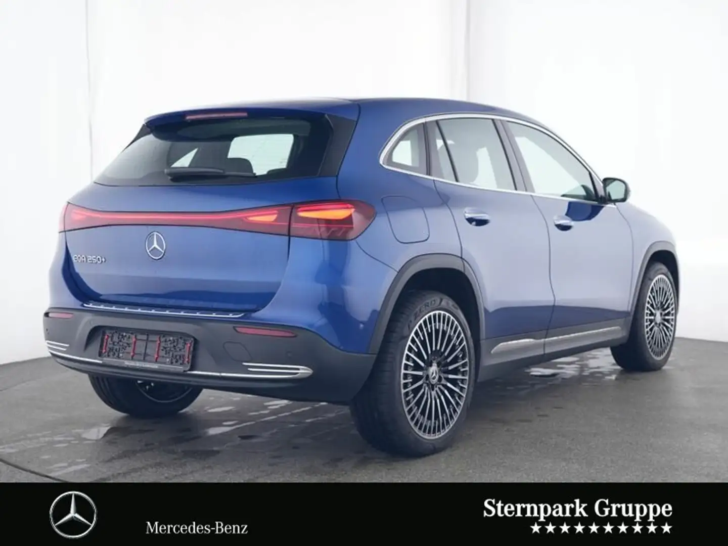 Mercedes-Benz EQA 250 EQA 250+ Electric Art AMG/360/FahrAss/Keyless uvm Blauw - 2