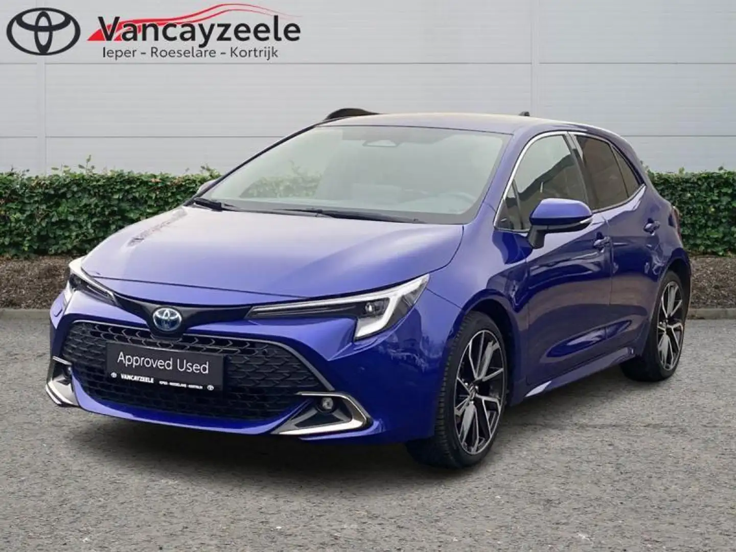 Toyota Corolla 5D Premium+cam+nav+sens V&A Blau - 1
