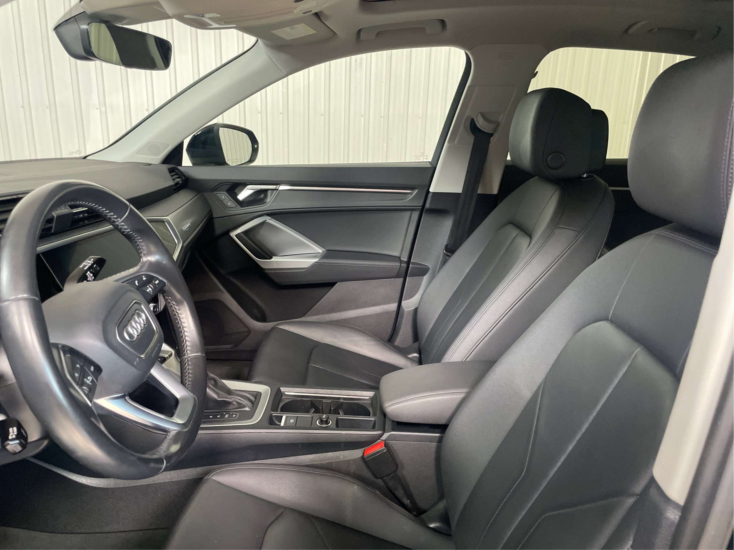 2020 Audi Q3 Progressiv 45 TFSI quattro — снимка 1