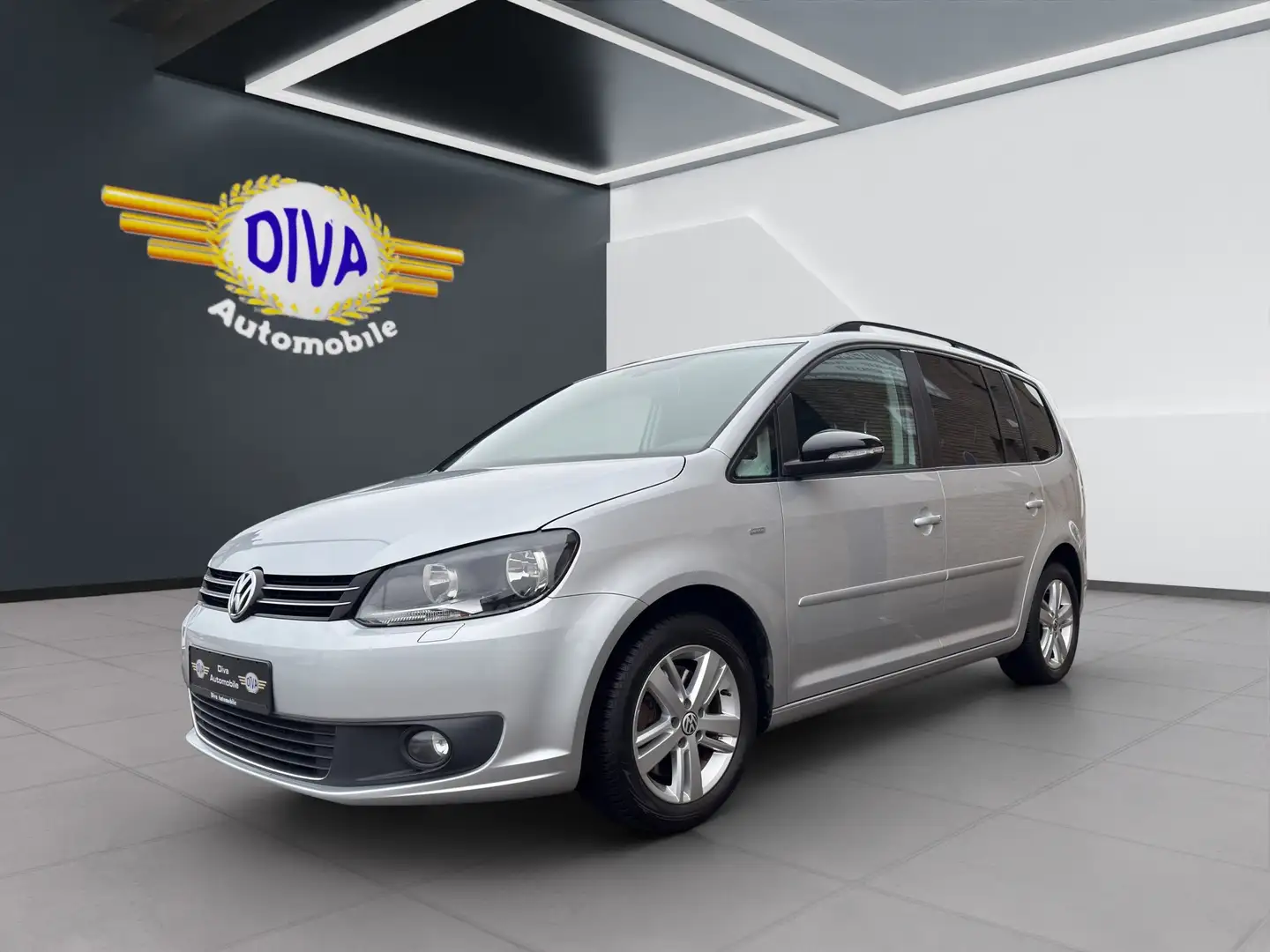 Volkswagen Touran 2.0 TDI Match BMT Argent - 1