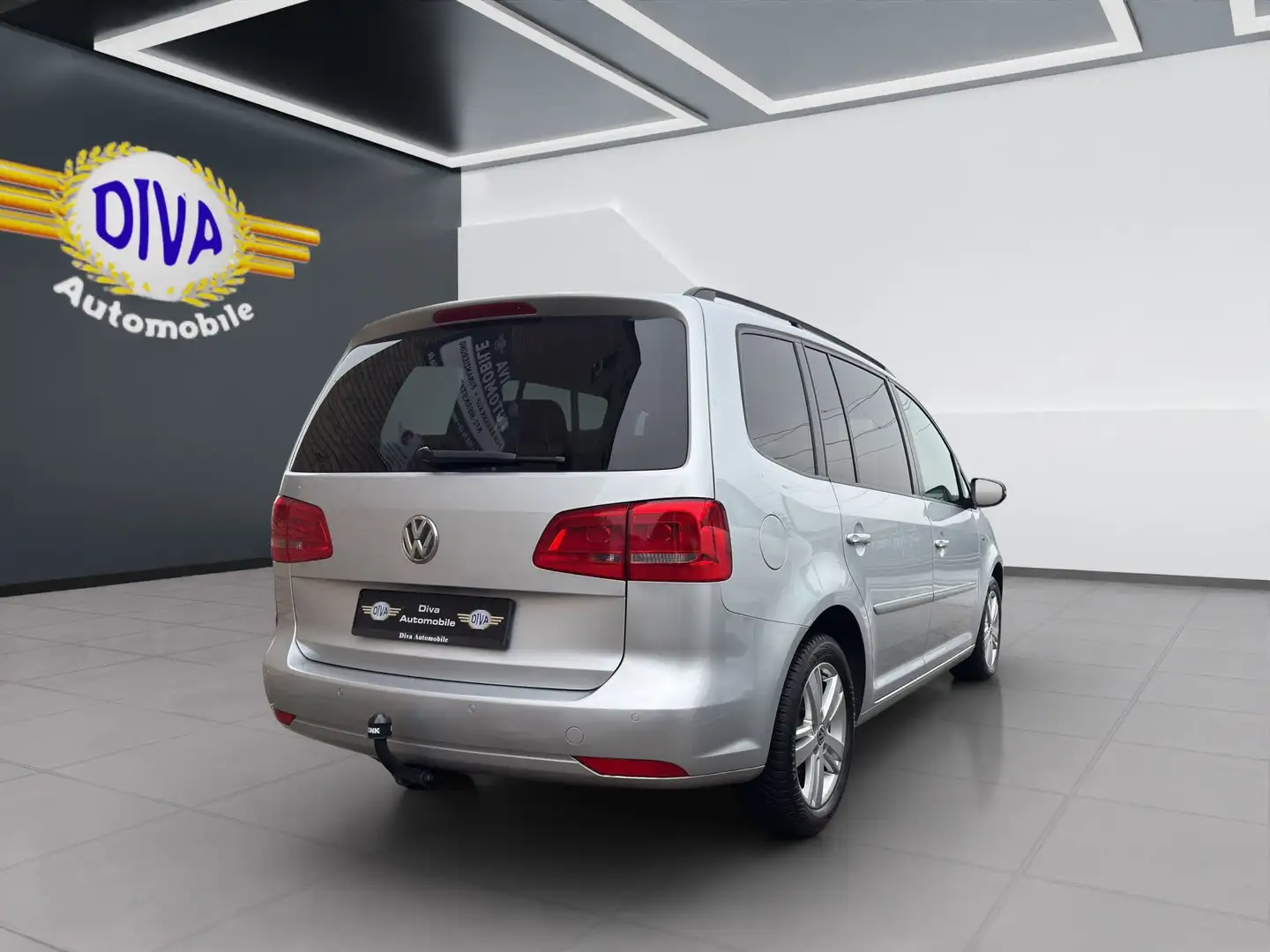 Volkswagen Touran 2.0 TDI Match BMT Argent - 2