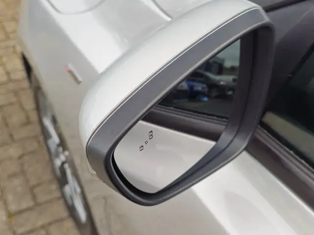Ford Focus view 11