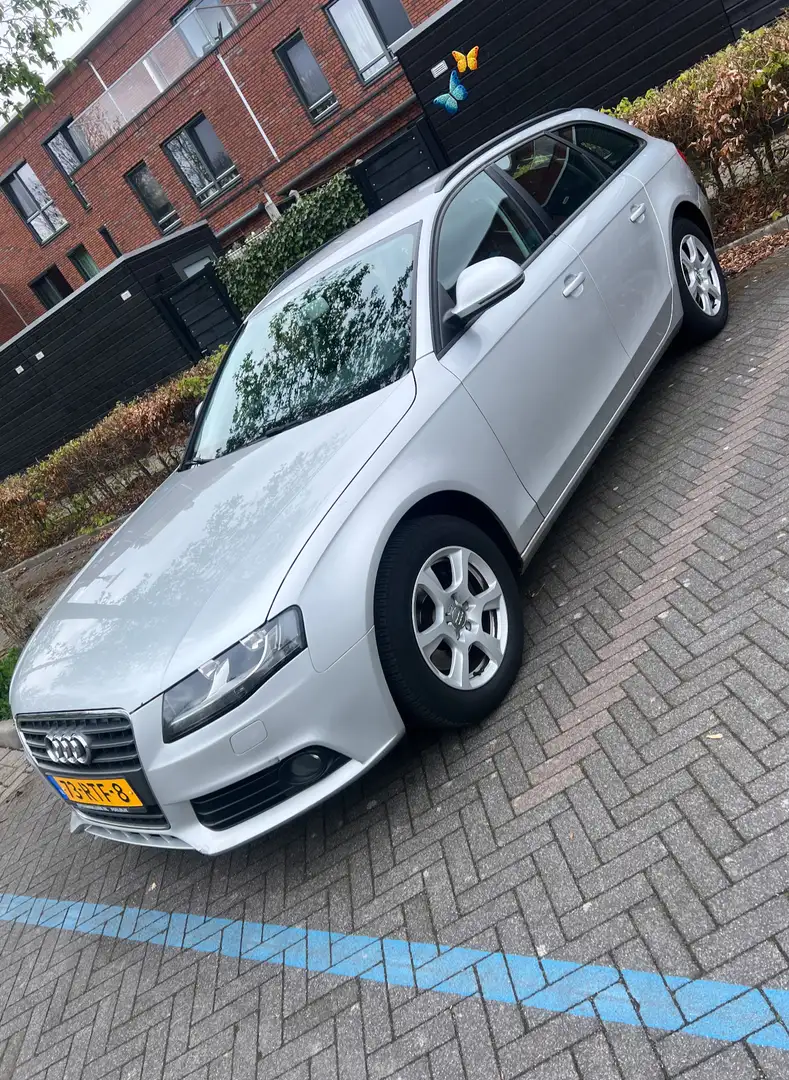 Audi A4 1.8 TFSI Grijs - 1