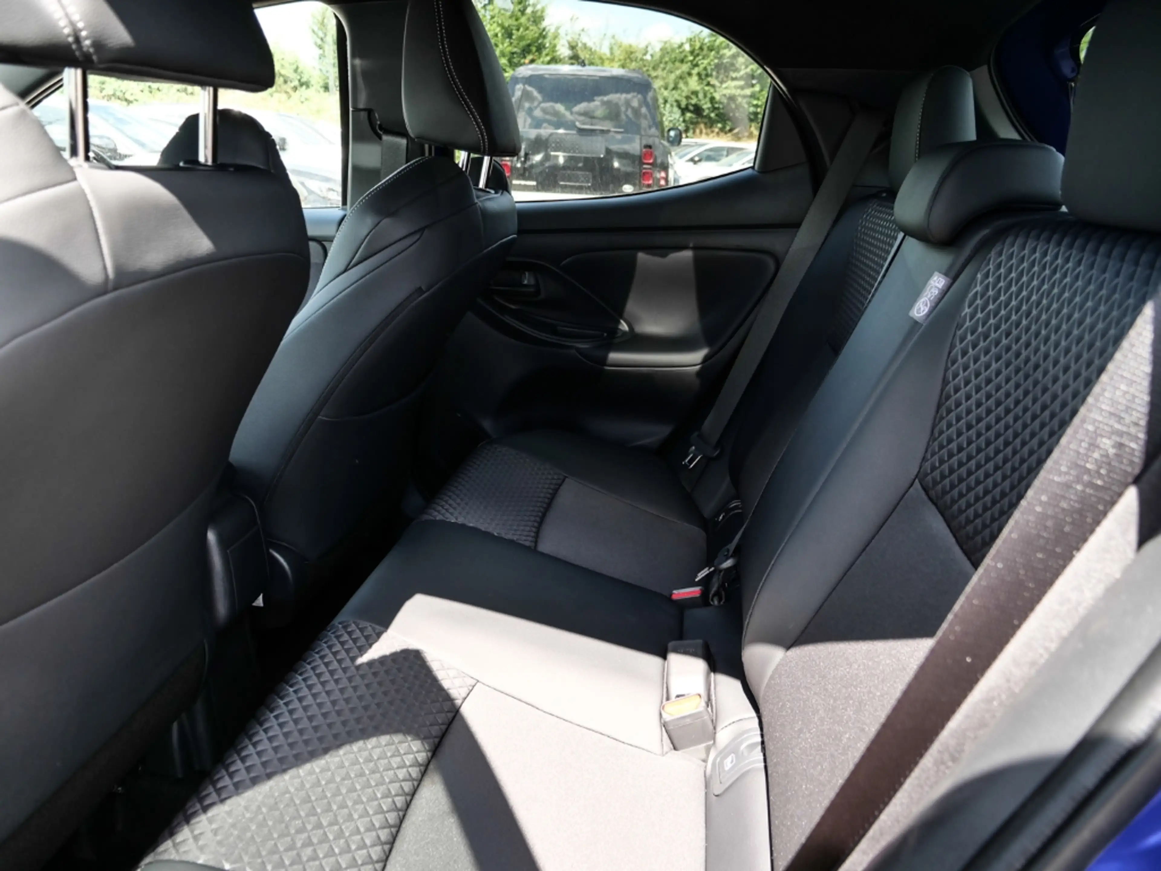 Mazda 2 Homura 1.5L VVT-i 116 PS CVT FWD LEDER — photo 8