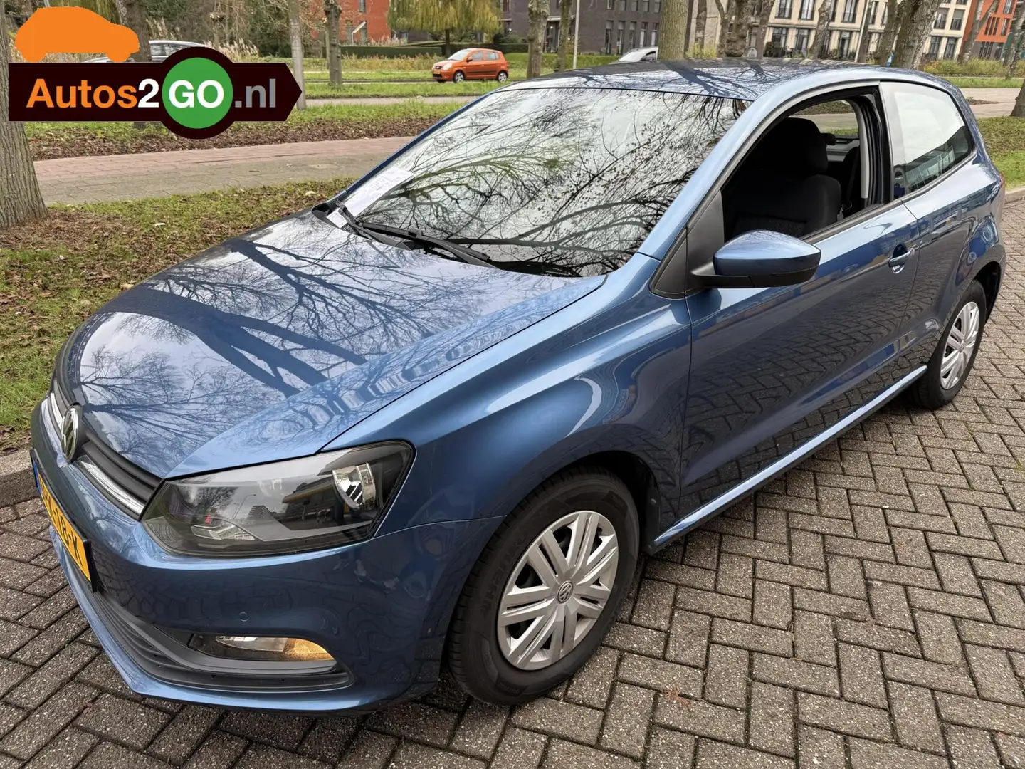 Volkswagen Polo 1.0 Easyline Bleu - 1