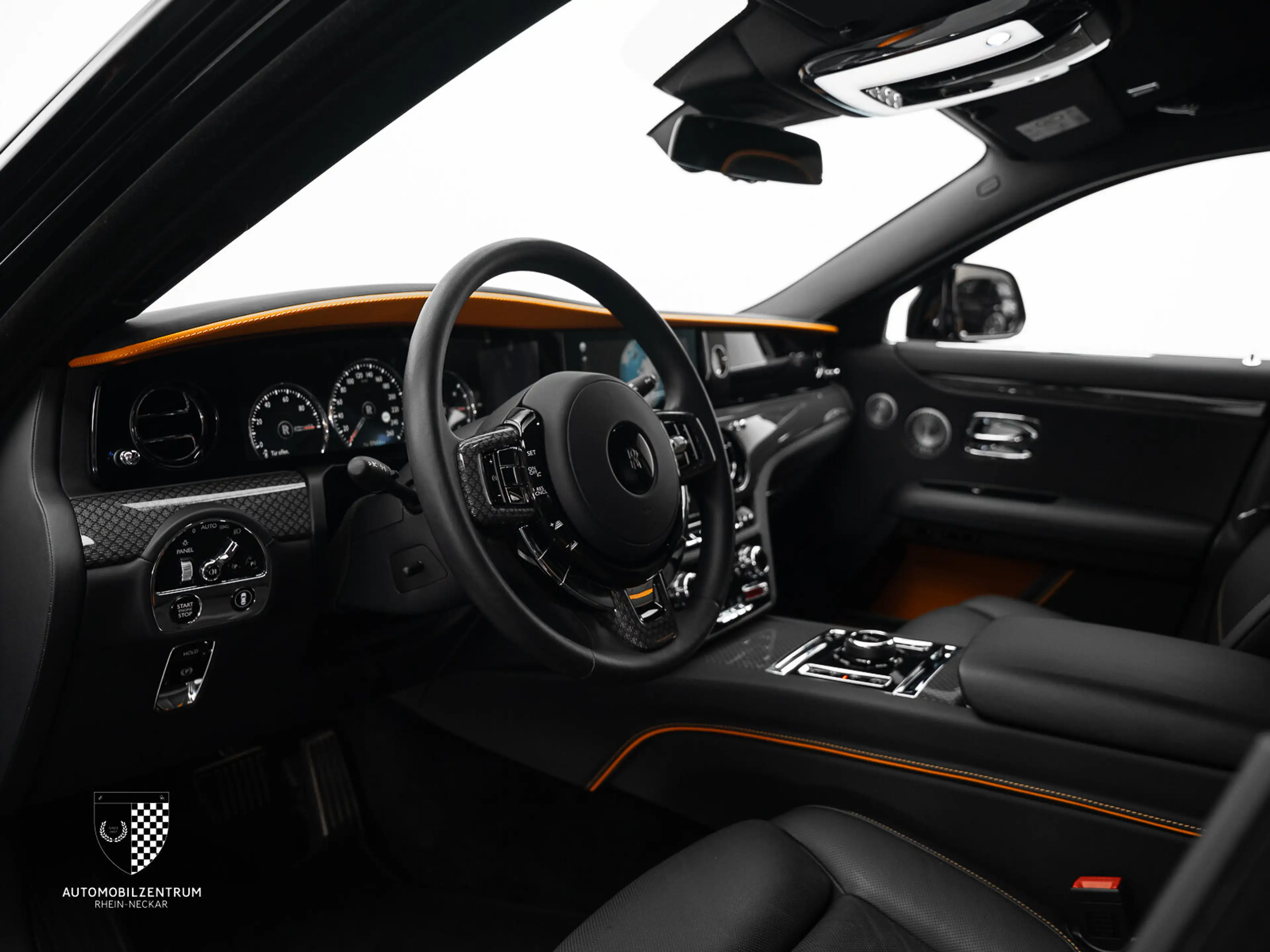 Rolls-Royce Ghost Ghost Black Badge Coachline/Starburst/Bespoke — photo 12