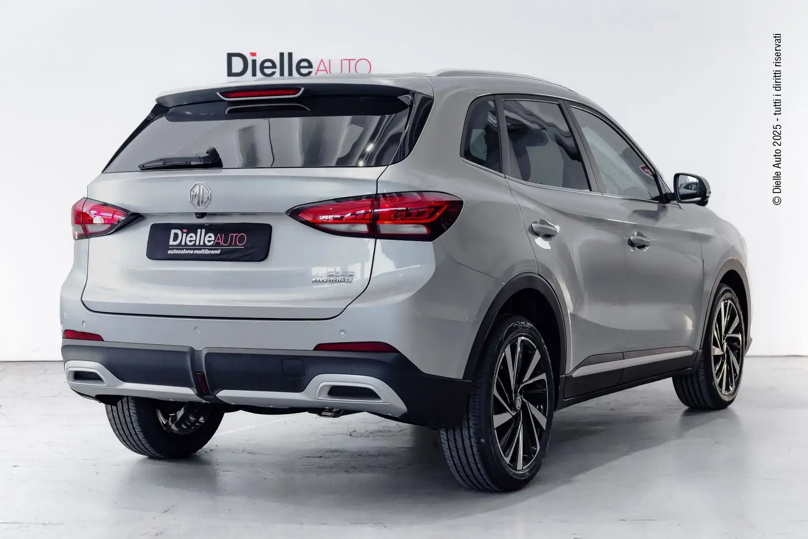 MG ZS ZS 1.5 Hybrid+ Luxury Zilver - 2