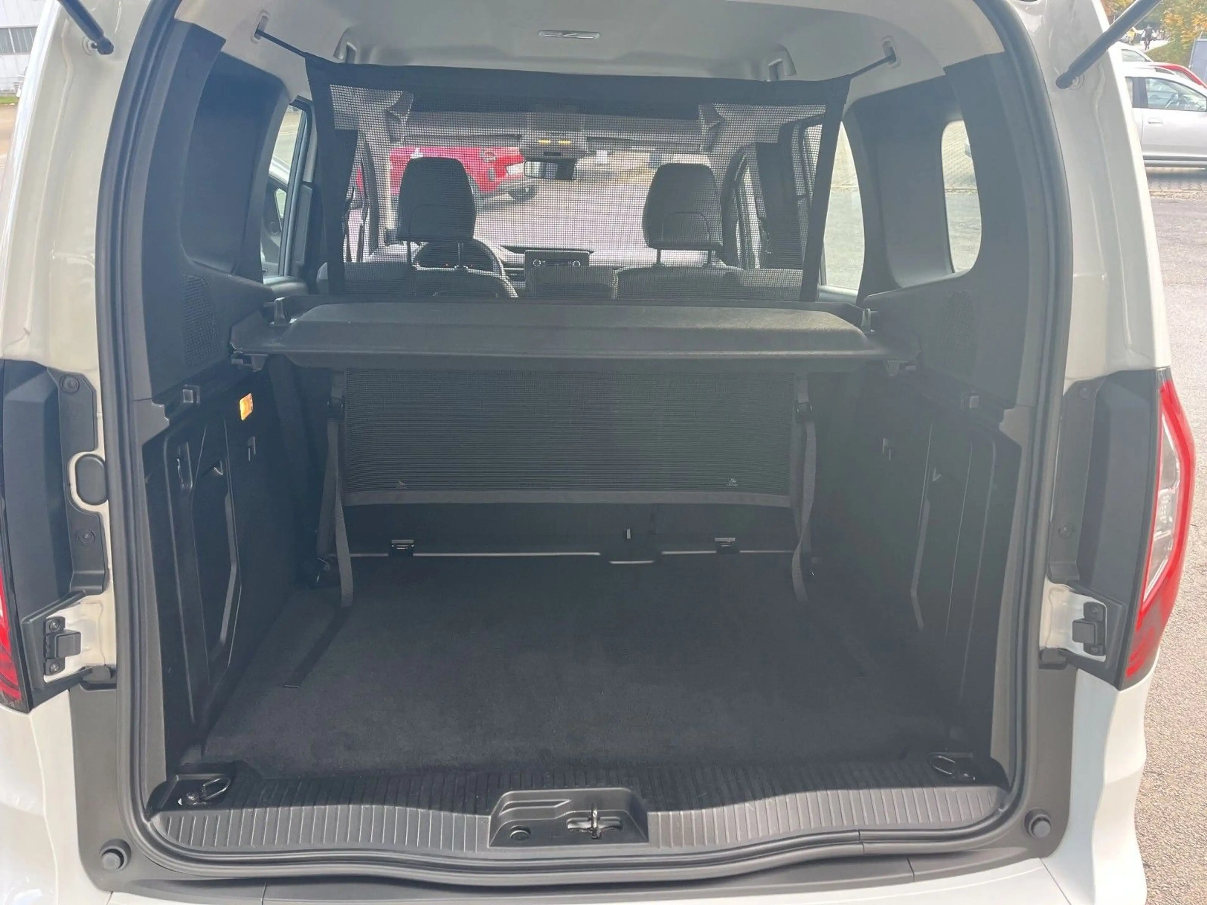 Renault Kangoo Equilibre TCe 130 — photo 8