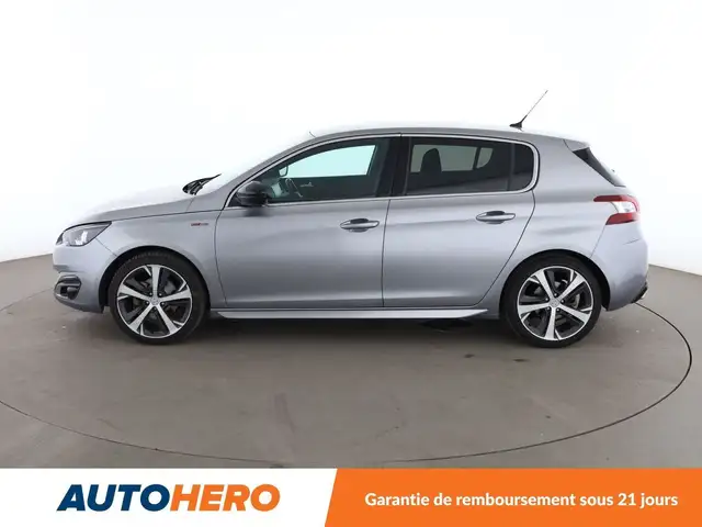Peugeot 308 view 3
