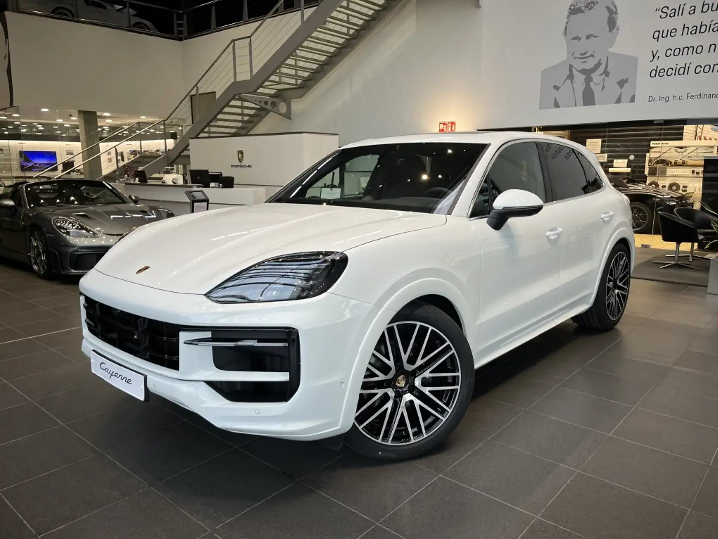 Porsche Cayenne Aut. Wit - 1