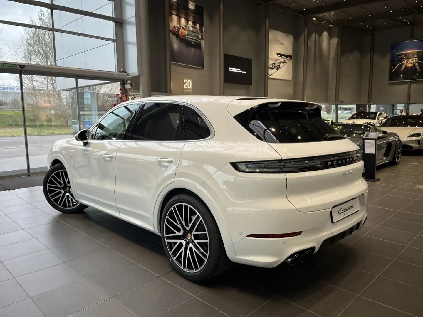 Porsche Cayenne Aut. Wit - 2