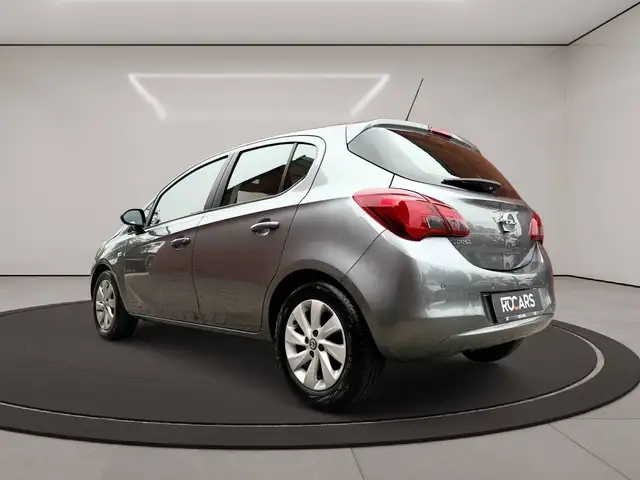 Opel Corsa view 8