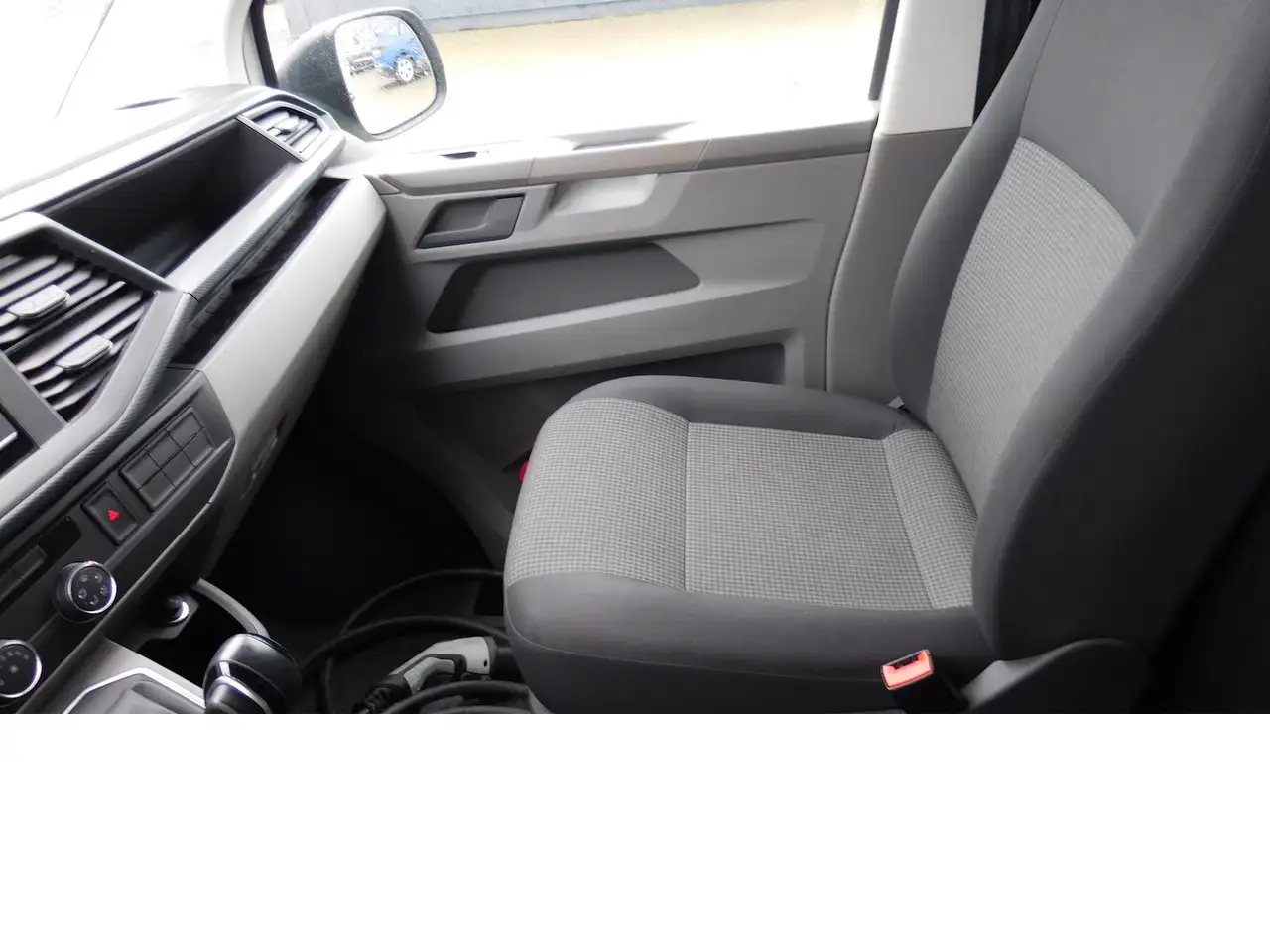 Volkswagen T6.1 Transporter 1 Abt e- Lang 4-Gang Automatic, миниатюра 9