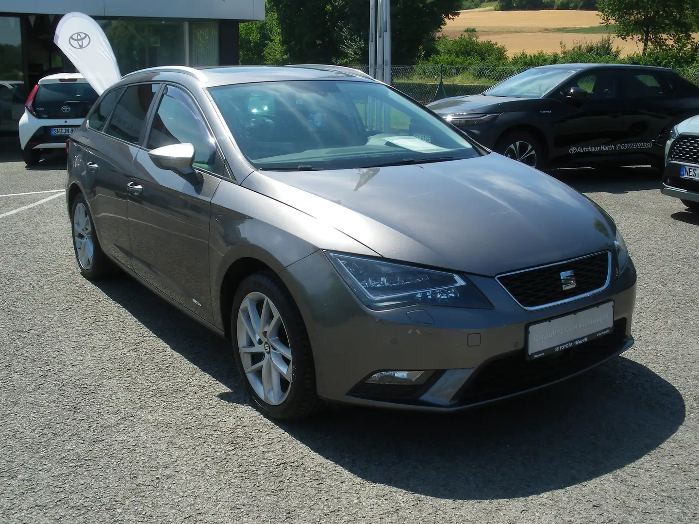 SEAT Leon ST 1.4 TSI Start Gris - 1