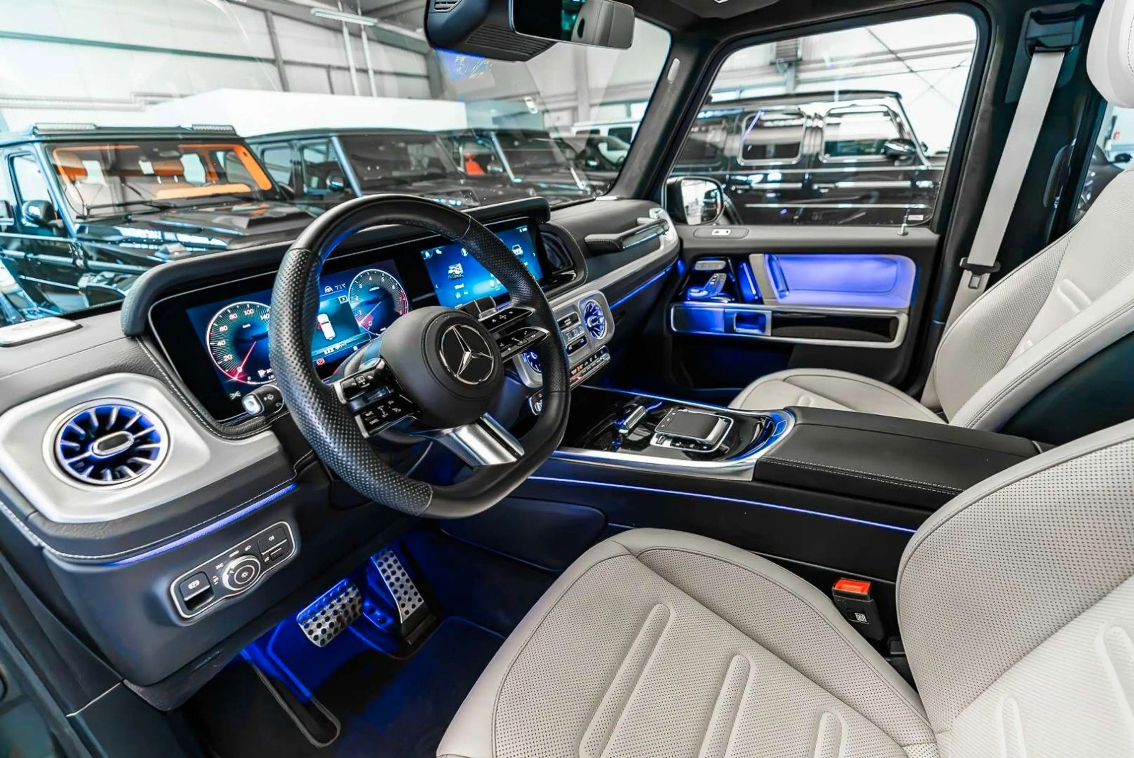 Mercedes-Benz G 500 AMG Line FACELIFT / EXCLUSIVE Line Inter. — photo 3
