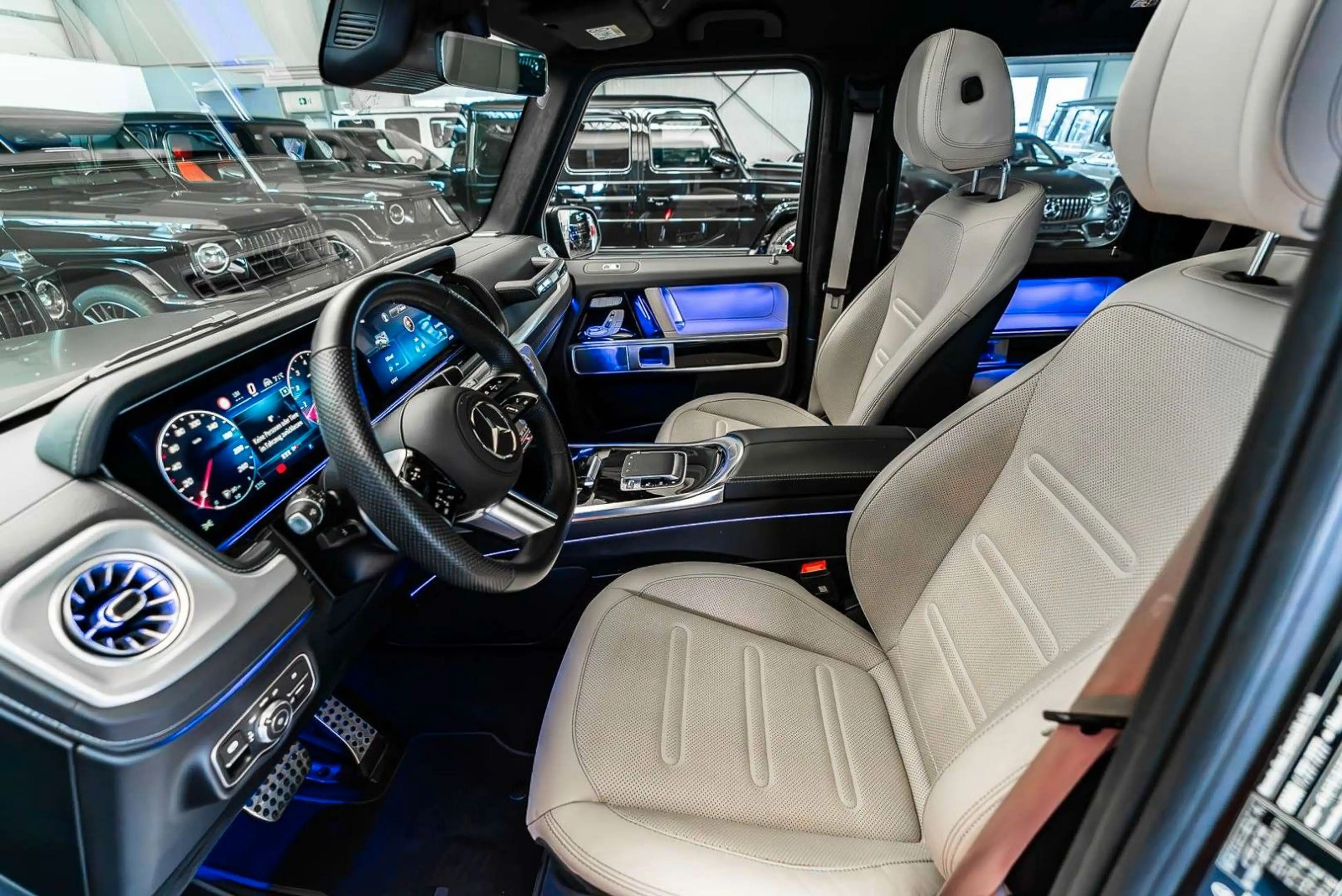 Mercedes-Benz G 500 AMG Line FACELIFT / EXCLUSIVE Line Inter. — photo 14
