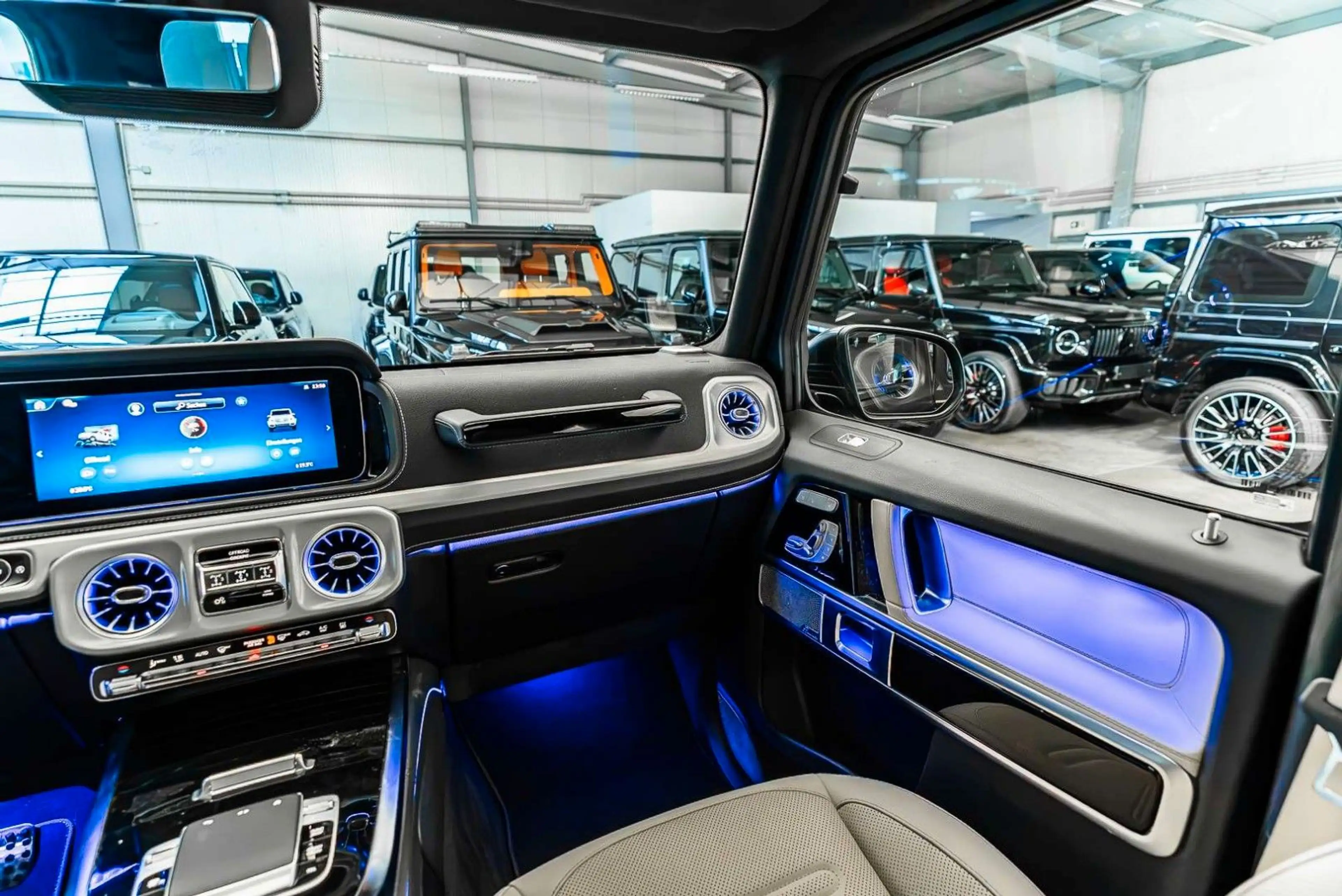 Mercedes-Benz G 500 AMG Line FACELIFT / EXCLUSIVE Line Inter. — photo 12