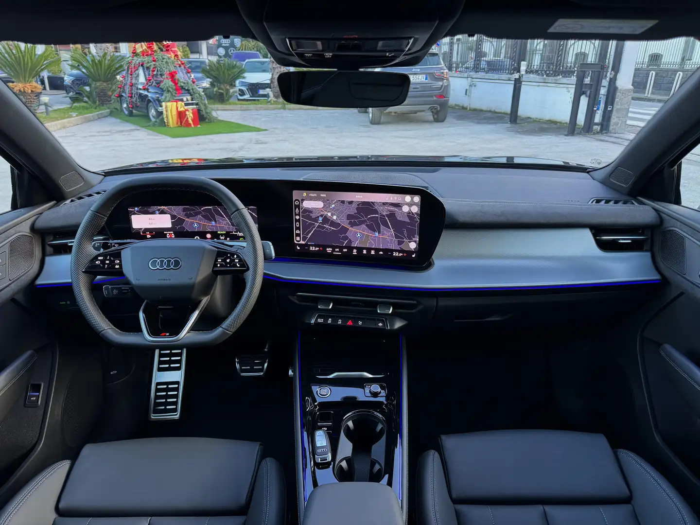 Audi Q3 TDI S line Plus 150CV S-tronic TETTO OLED Nero - 2