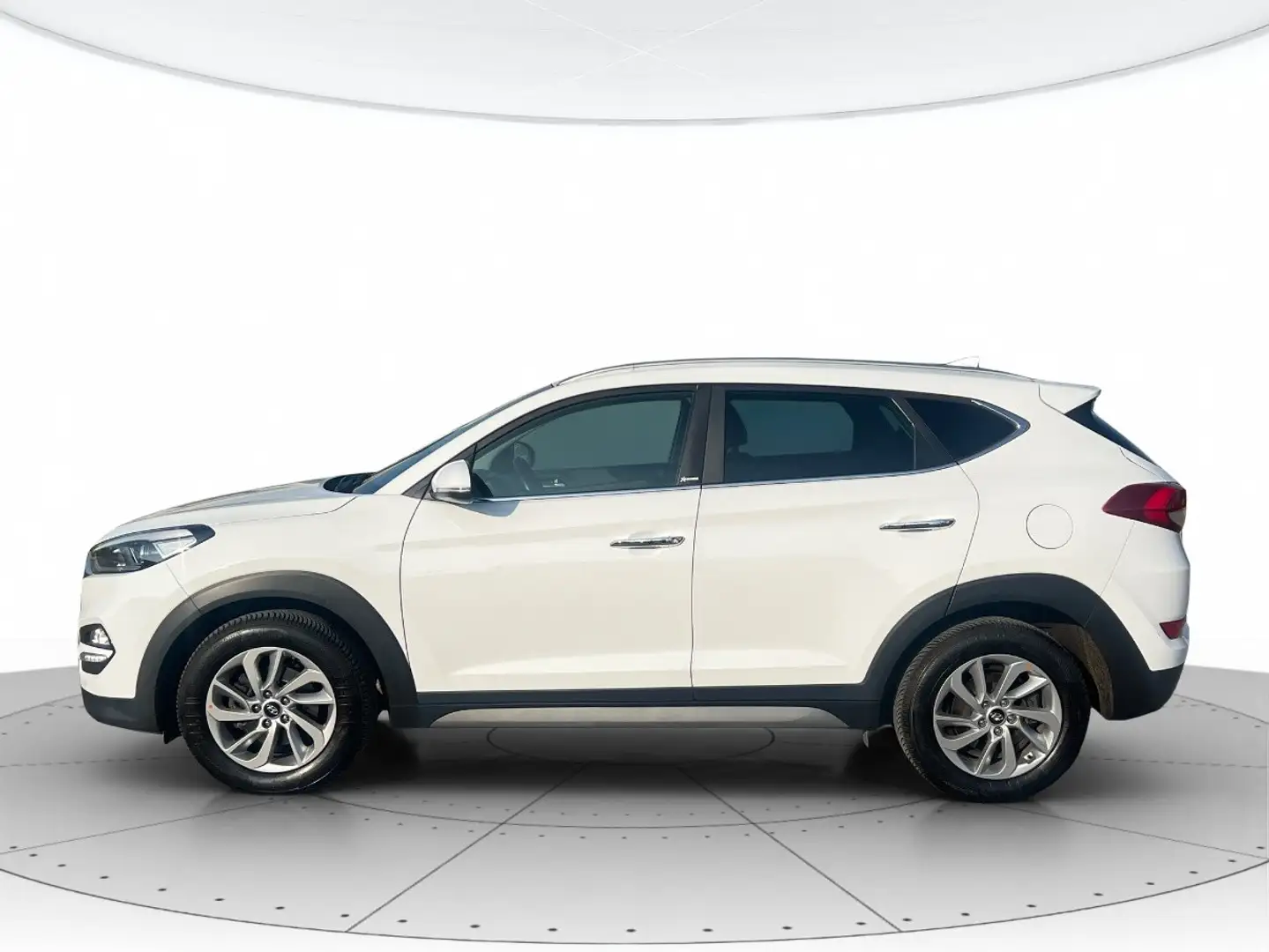 Hyundai TUCSON 1.7 crdi Xpossible 2wd 141cv dct Weiß - 2