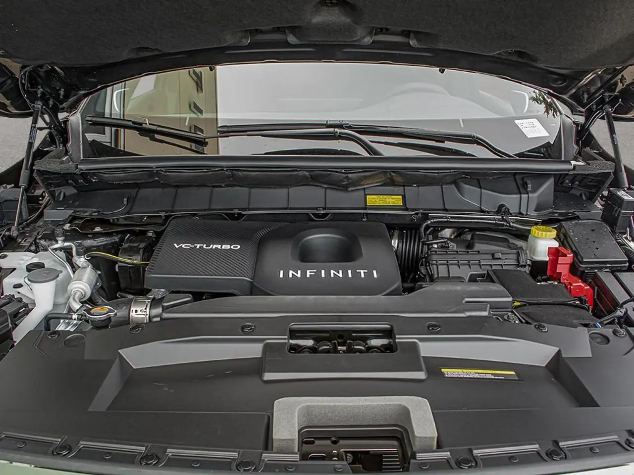 Infiniti QX60 снимка Infiniti QX60