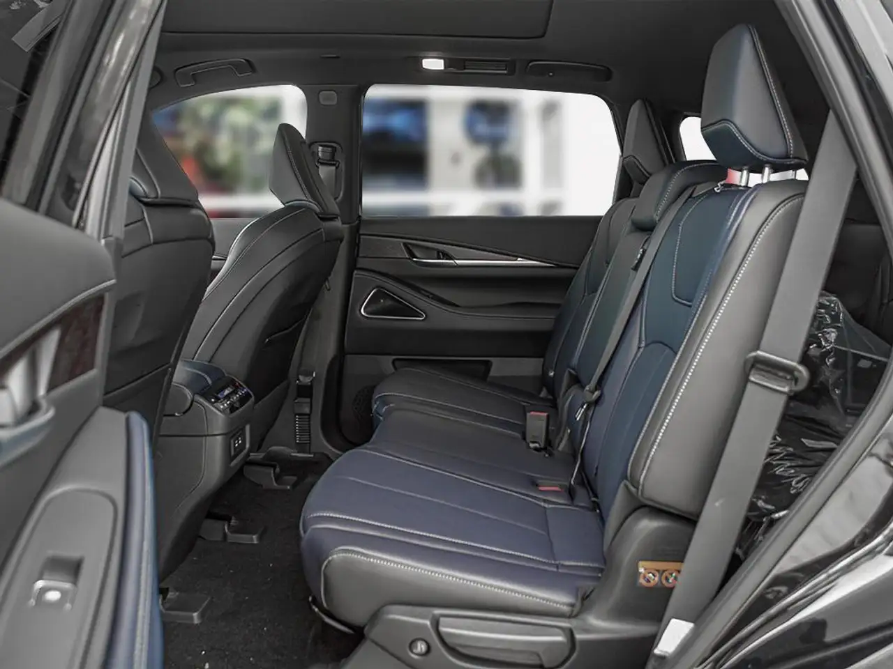 Infiniti QX60 снимка Infiniti QX60
