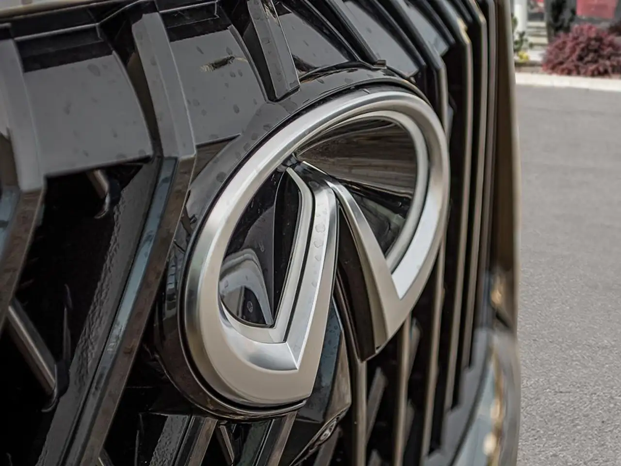 Infiniti QX60 снимка Infiniti QX60