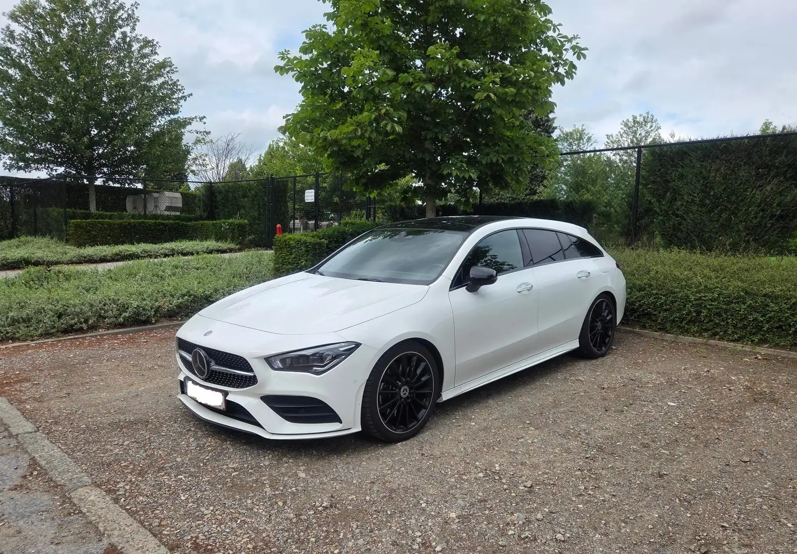 Mercedes-Benz CLA 250 CLA 250 4Matic Shooting Brake 7G-DCT AMG Line Blanc - 2