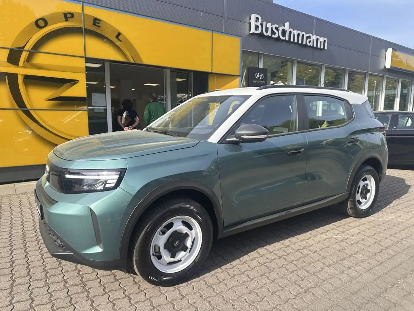 Opel Frontera Hybrid 48V eDCT Edition Groen - 1