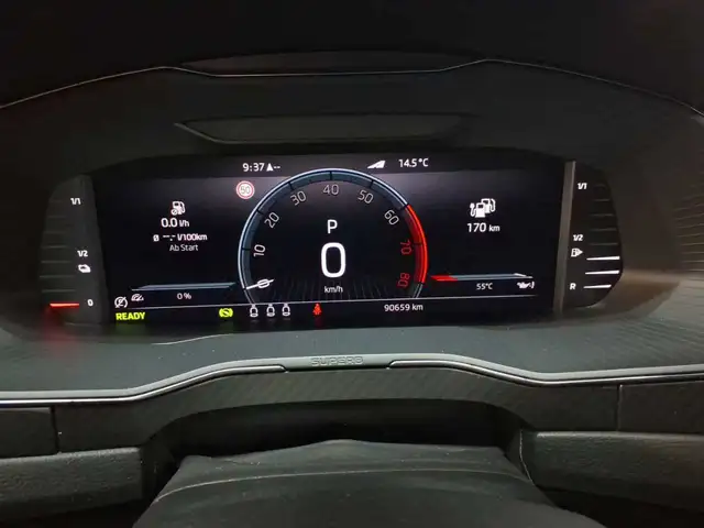 Skoda Superb view 11