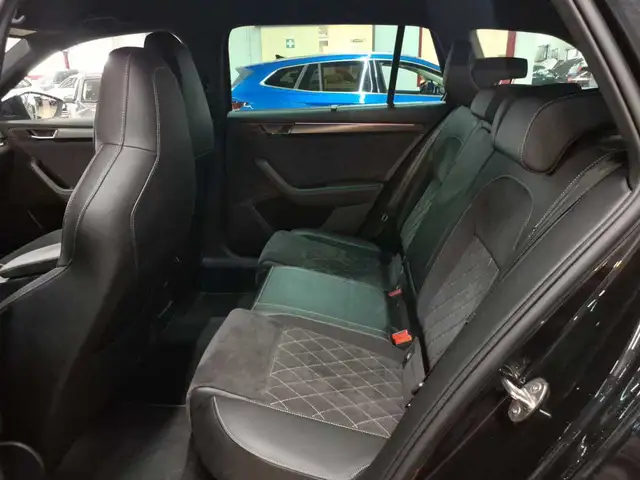 Skoda Superb view 13