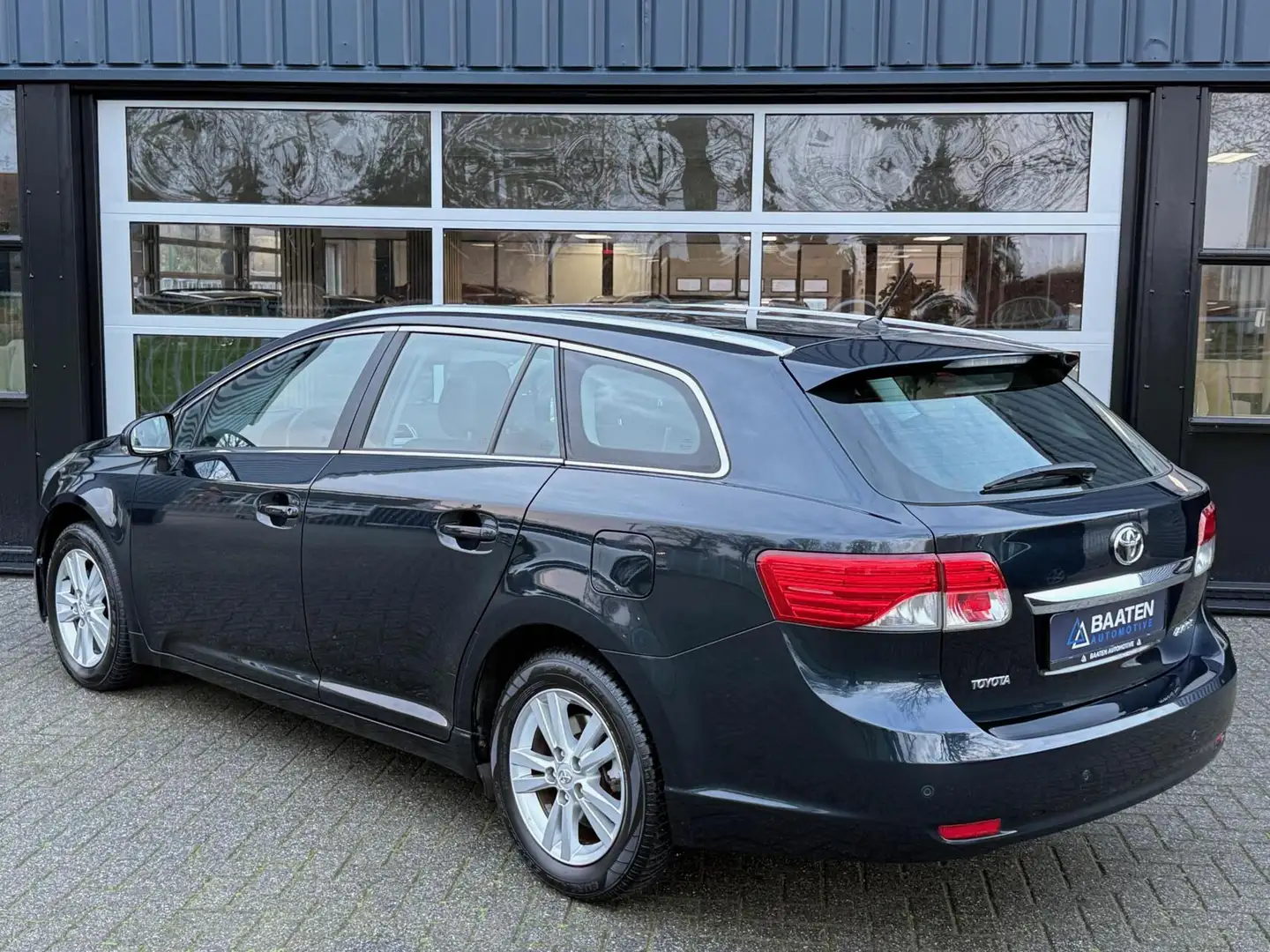Toyota Avensis Wagon 1.8 VVTi Business|1e eig|Titanium blauw|Auto Bleu - 2