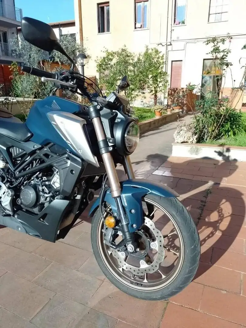 Honda CB 125 Bleu - 1
