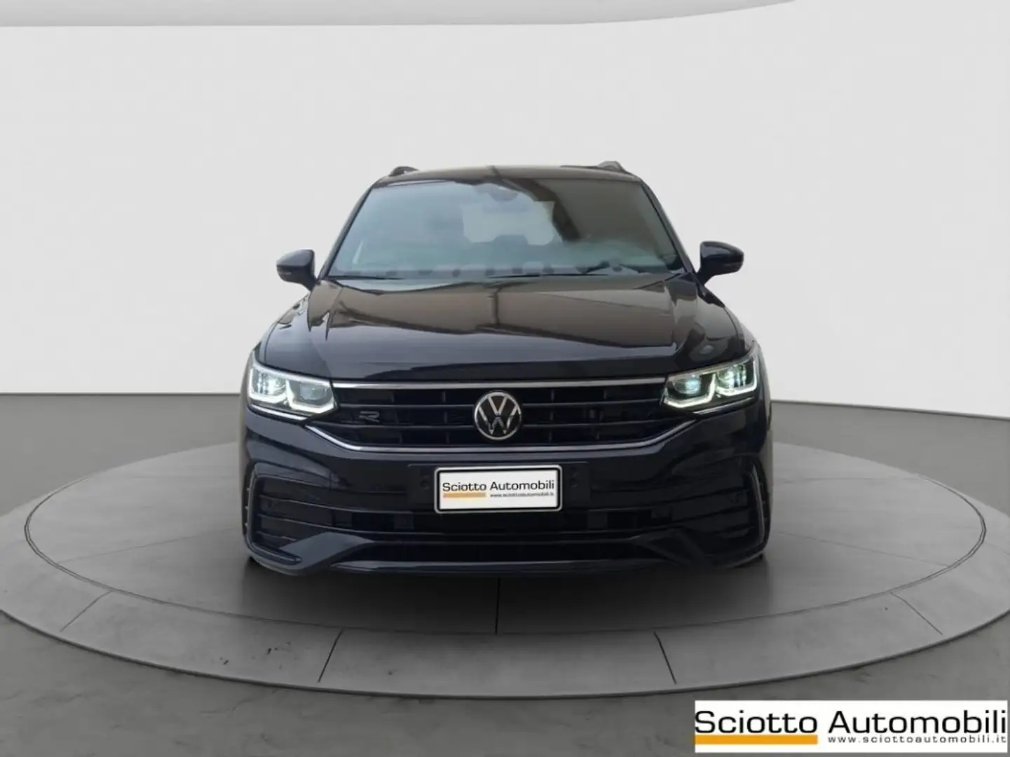 Volkswagen Tiguan 2.0 TDI 150 CV SCR DSG R-Line Negro - 1