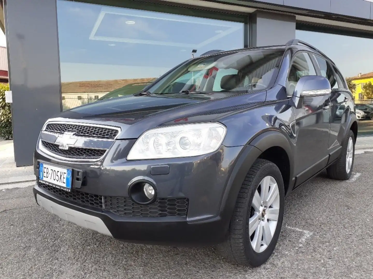 Chevrolet Captiva 2.0 VCDi LTX 4x4-C.AUTOMATICO-7 POSTI KM CERTIFIC Gri - 2