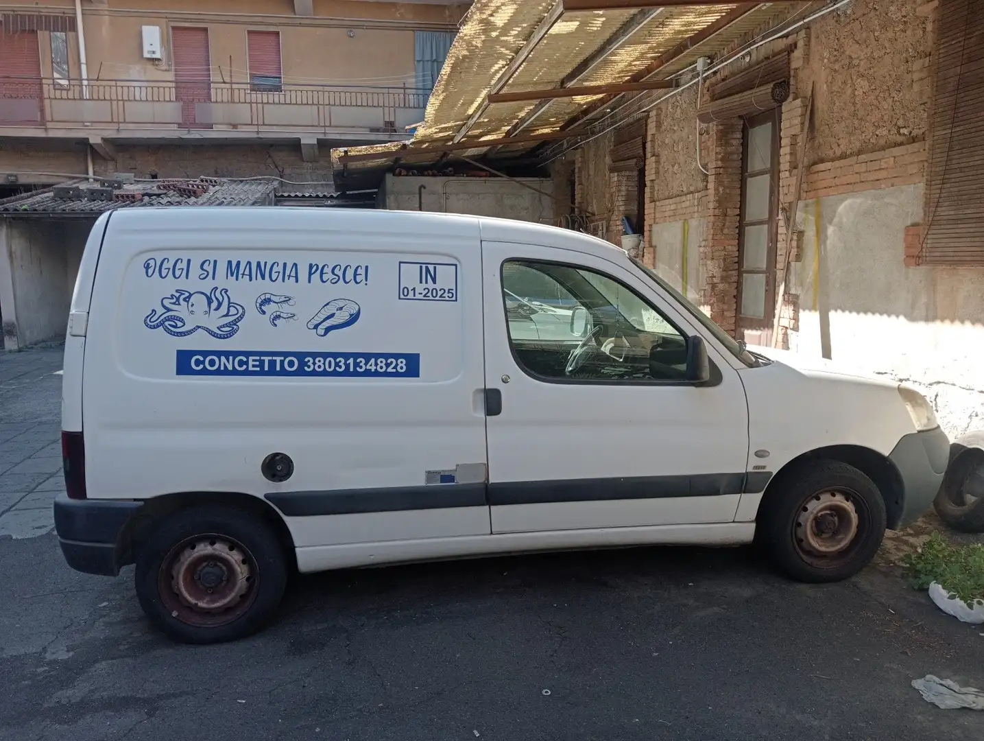 Peugeot Ranch 2.0 hdi Quiksilver 5p - 2