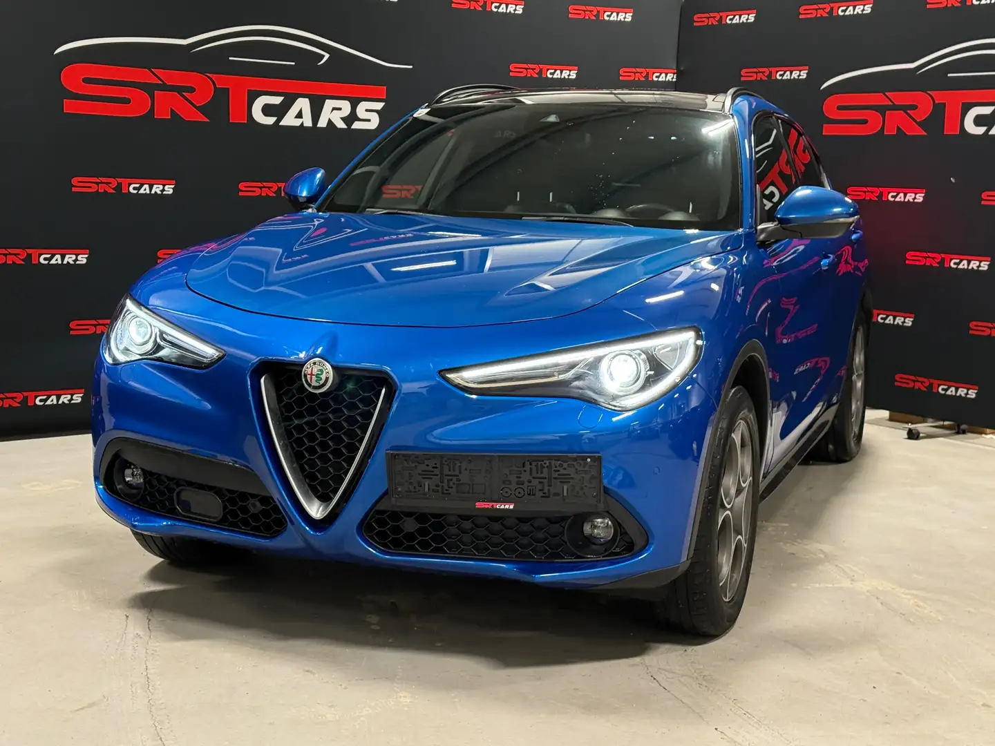 Alfa Romeo Stelvio Super 2.2 AWD *Sport*AHK*Kamera*Pano*Navi*Keyless Blau - 2