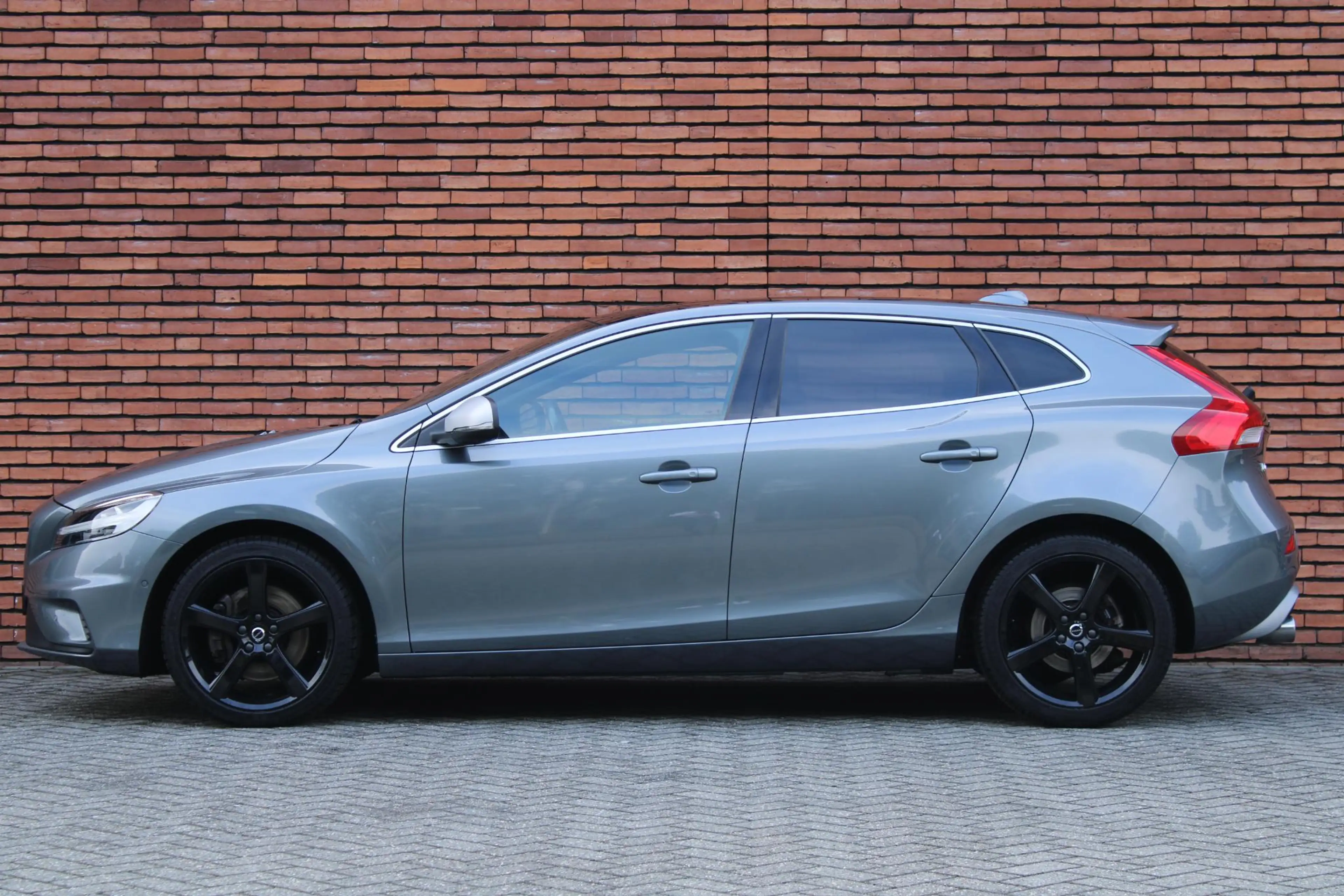 Volvo V40 1.5 T3 Polar+ Sport | Panoramadak | Verwarmbare vo — photo 9