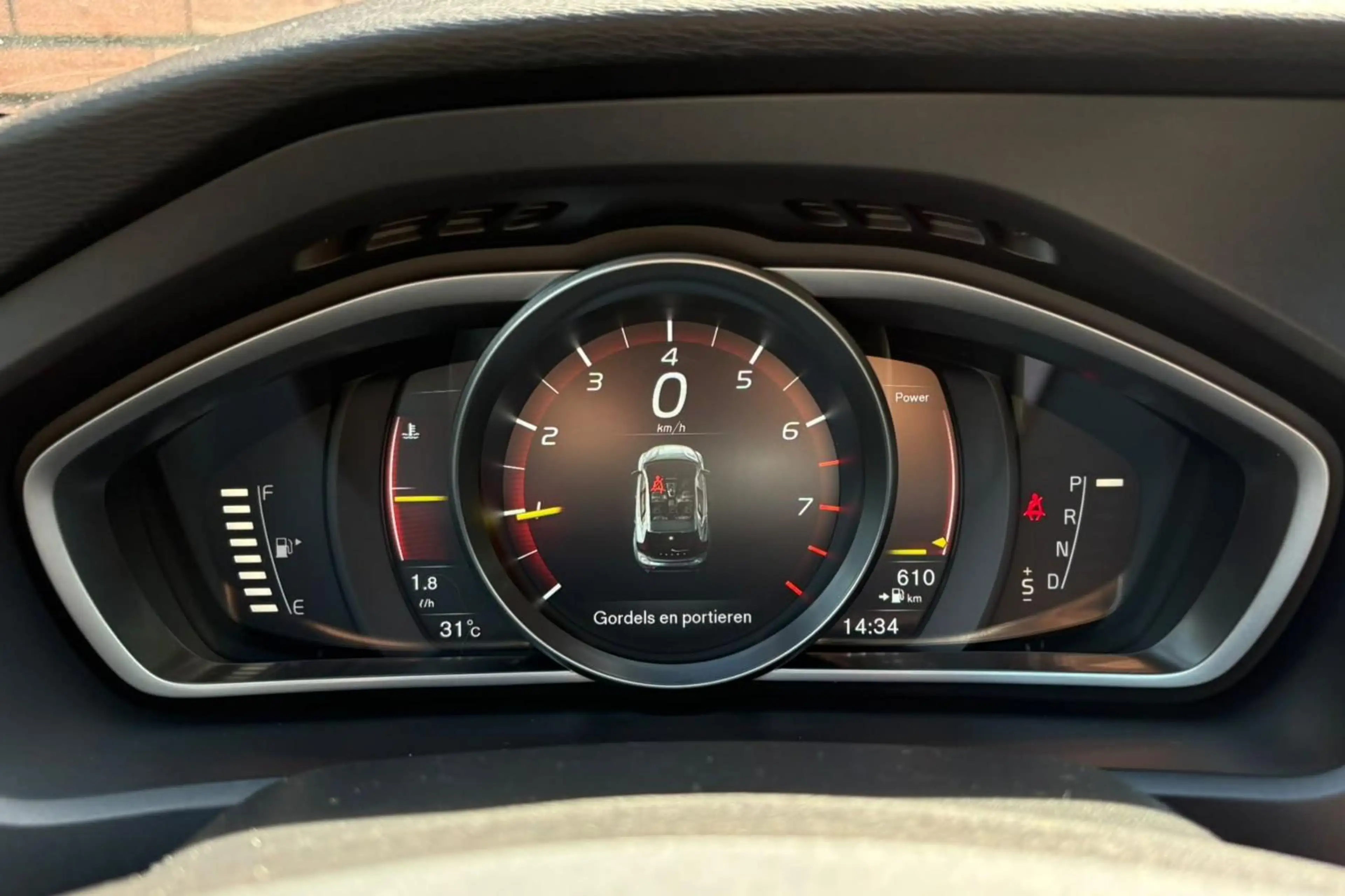 Volvo V40 1.5 T3 Polar+ Sport | Panoramadak | Verwarmbare vo — photo 6