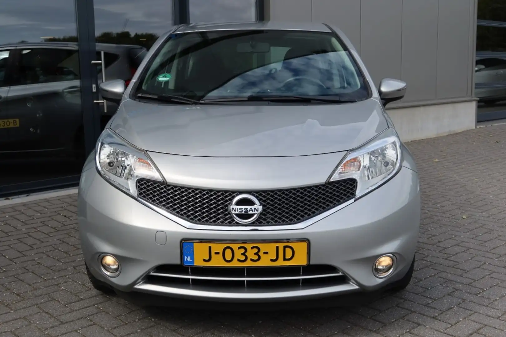 Nissan Note 1.2 Acenta Airco, Cruise, NAVI Gris - 2