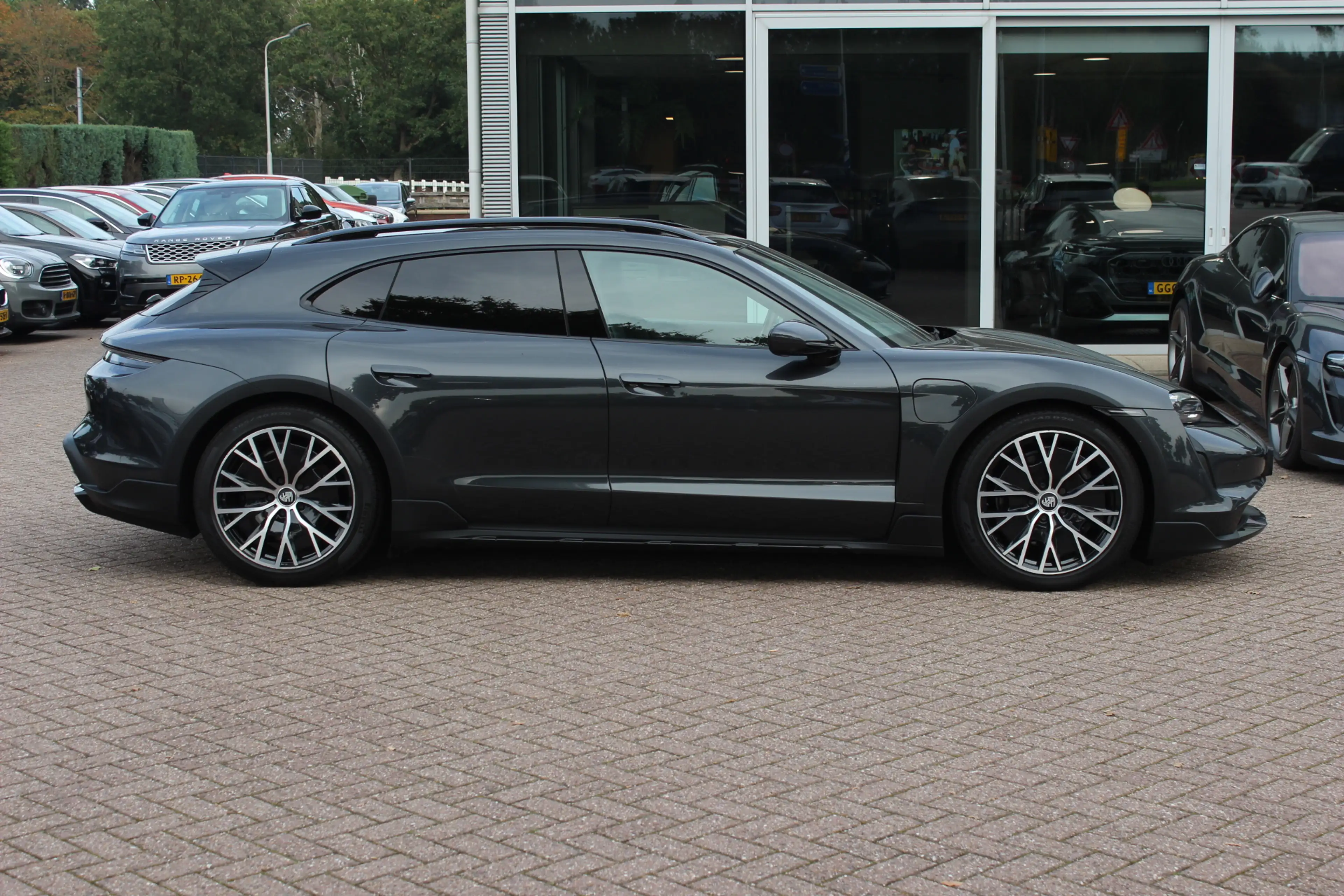 Porsche Taycan Cross Turismo 4 93 kWh / SOH 93,3% / Panoramadak / — photo 6
