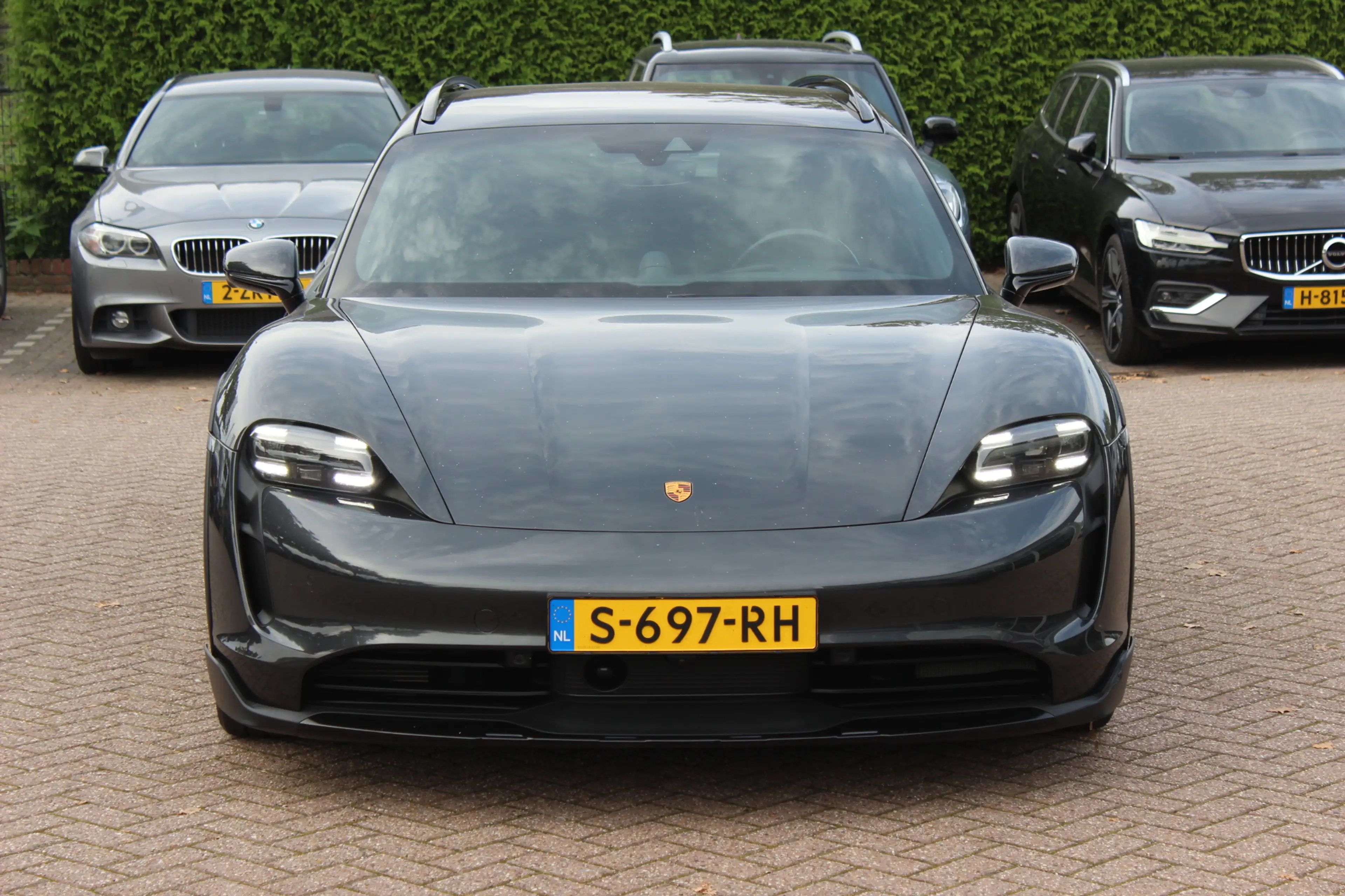 Porsche Taycan Cross Turismo 4 93 kWh / SOH 93,3% / Panoramadak / — photo 9