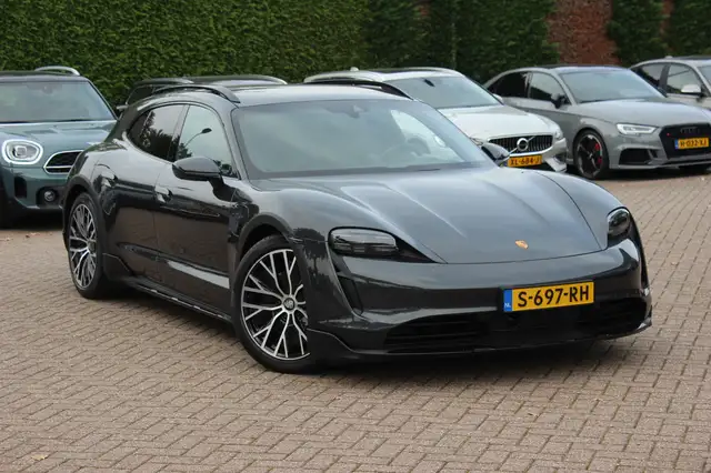 Porsche Taycan Cross Turismo 4 93 kWh / SoH 93,3% / Panoramadak /