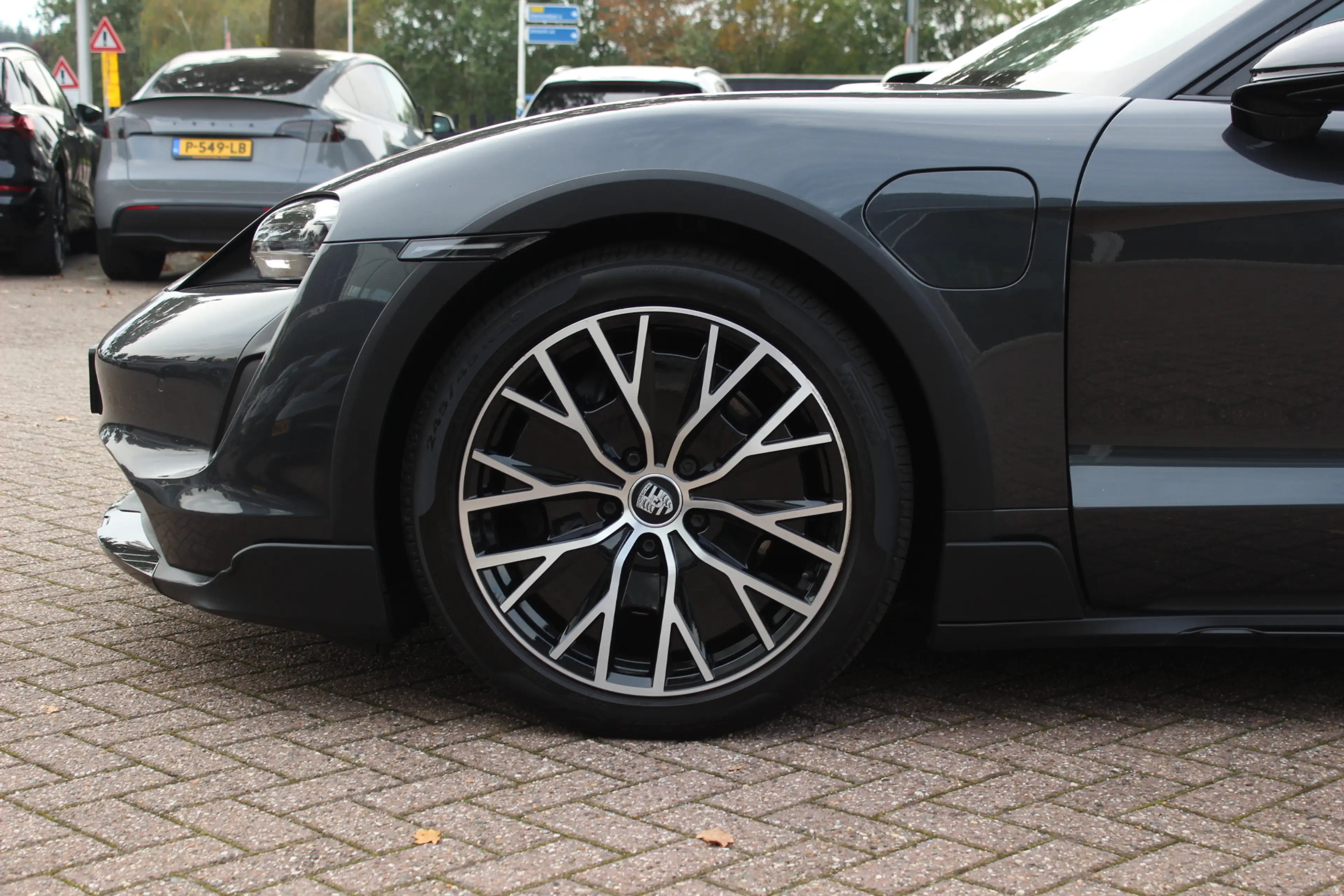 Porsche Taycan Cross Turismo 4 93 kWh / SOH 93,3% / Panoramadak / — photo 15