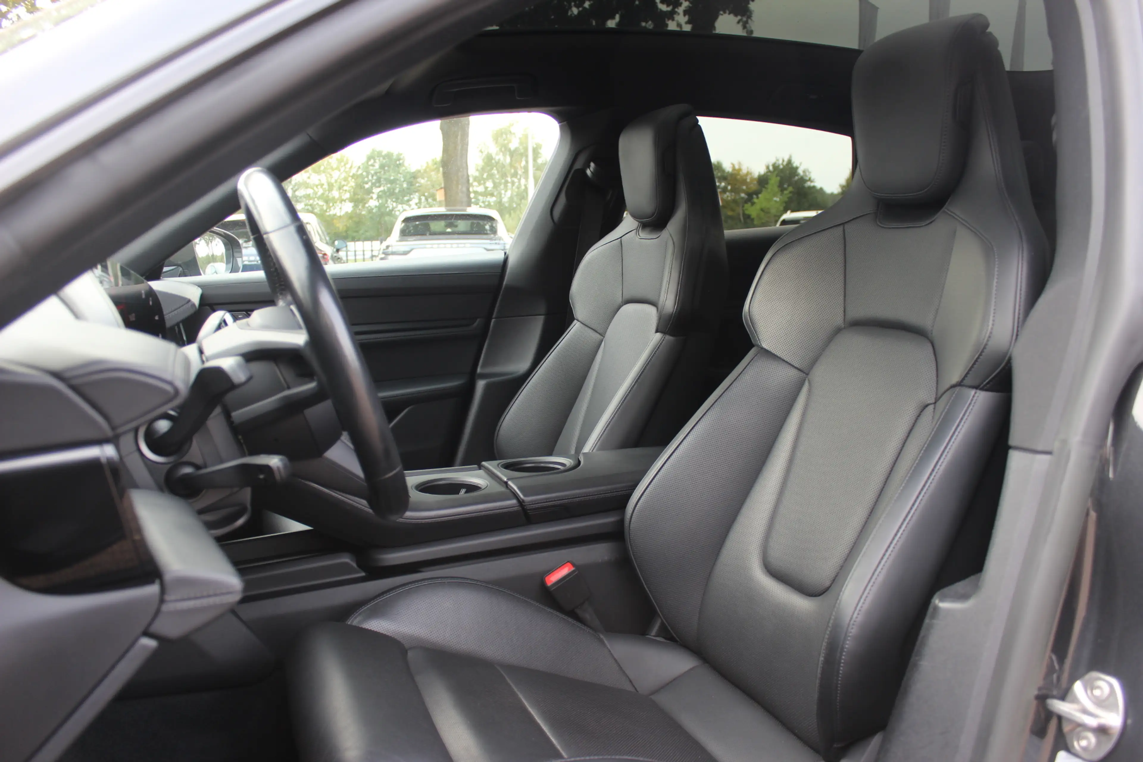 Porsche Taycan Cross Turismo 4 93 kWh / SOH 93,3% / Panoramadak / — photo 5