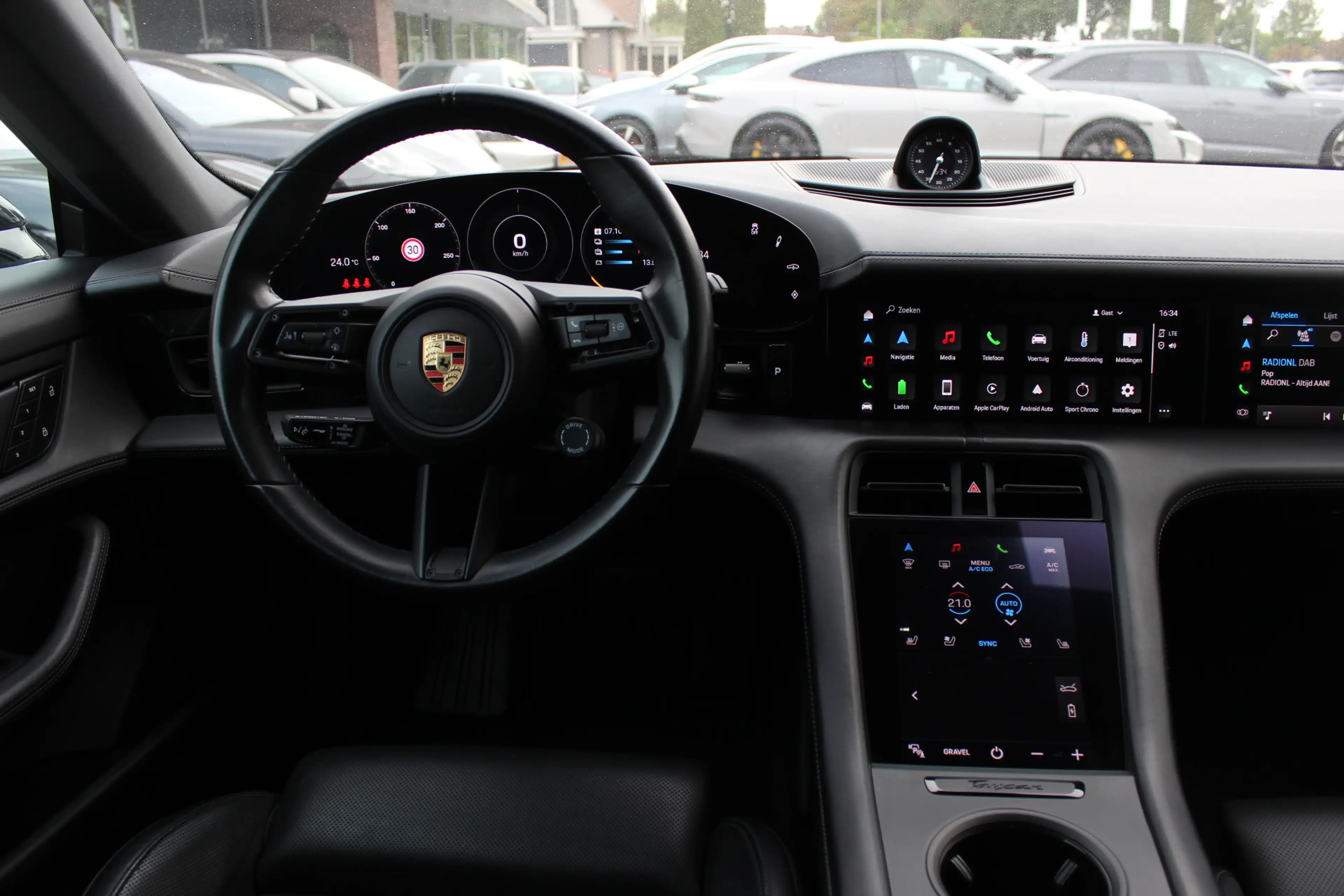 Porsche Taycan Cross Turismo 4 93 kWh / SOH 93,3% / Panoramadak / — photo 10