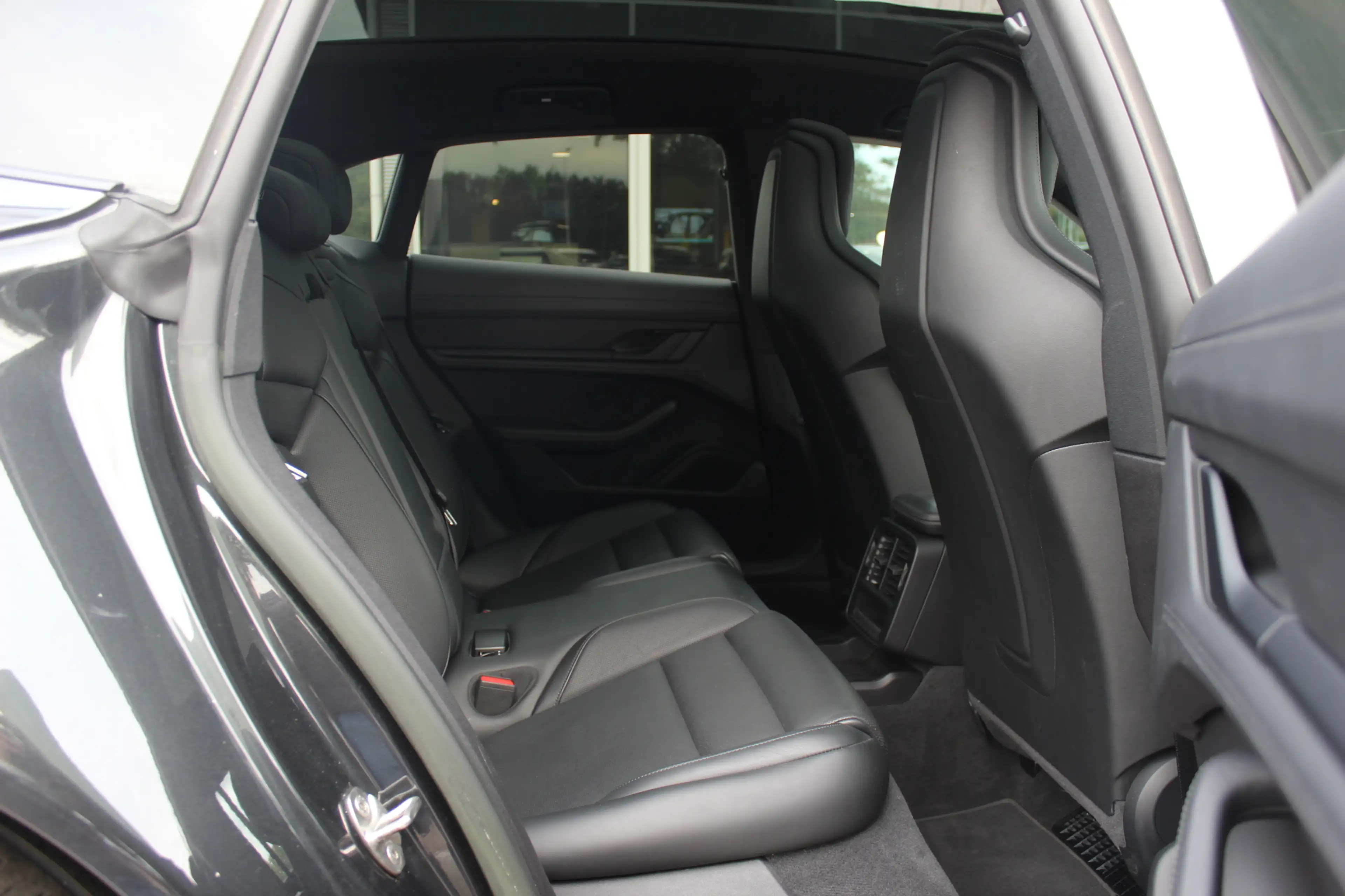 Porsche Taycan Cross Turismo 4 93 kWh / SOH 93,3% / Panoramadak / — photo 13