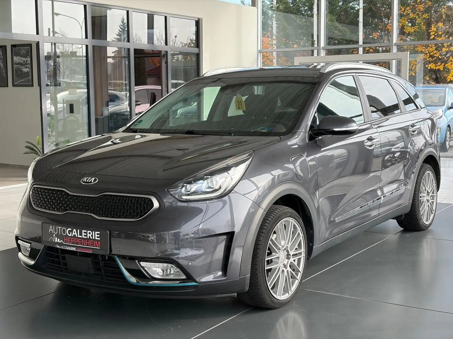 Kia Niro Spirit Plug-in Hybrid/AUT/NAV/SHZ/R-KAM Grau - 1