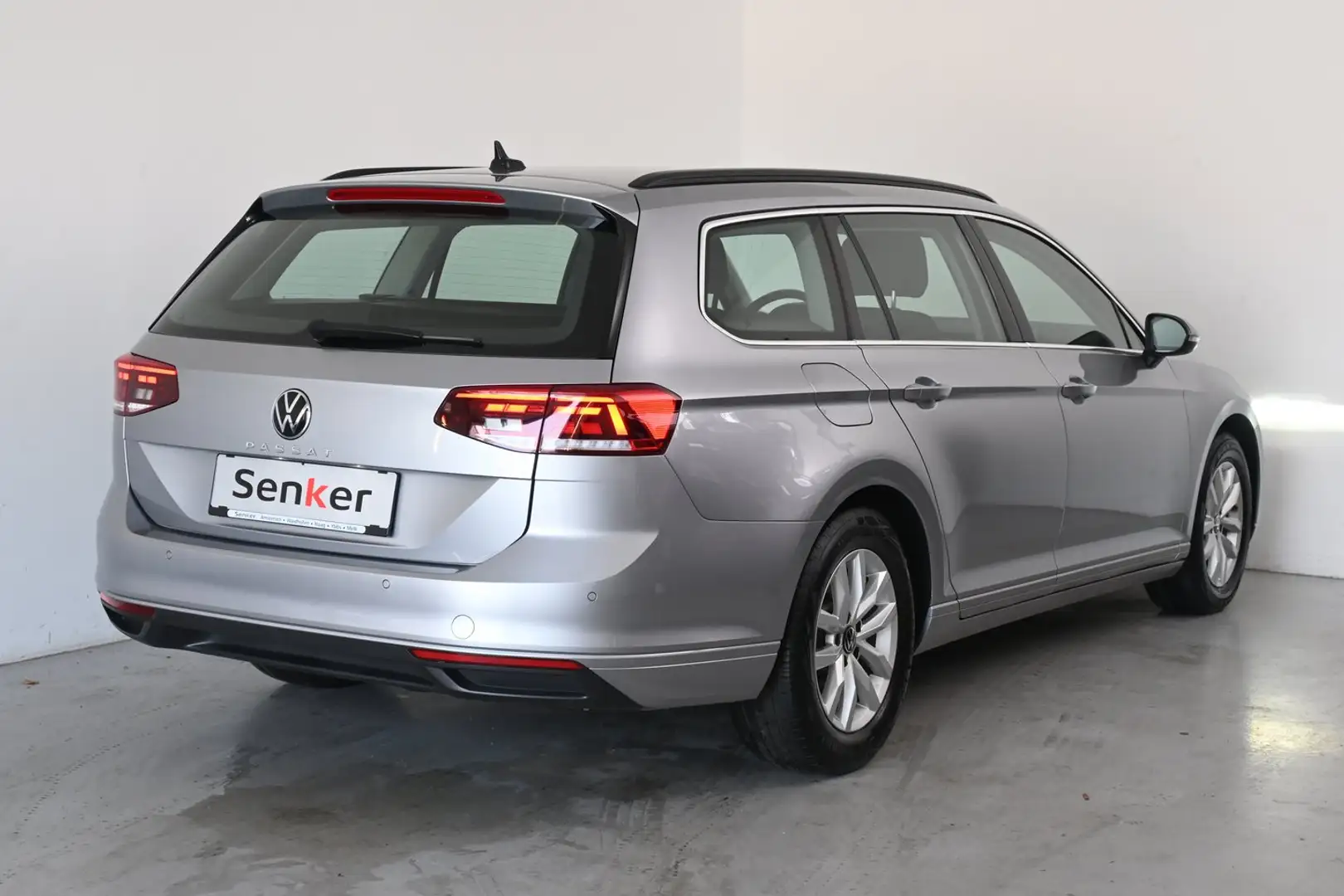 Volkswagen Passat Variant Business TDI DSG Argent - 2
