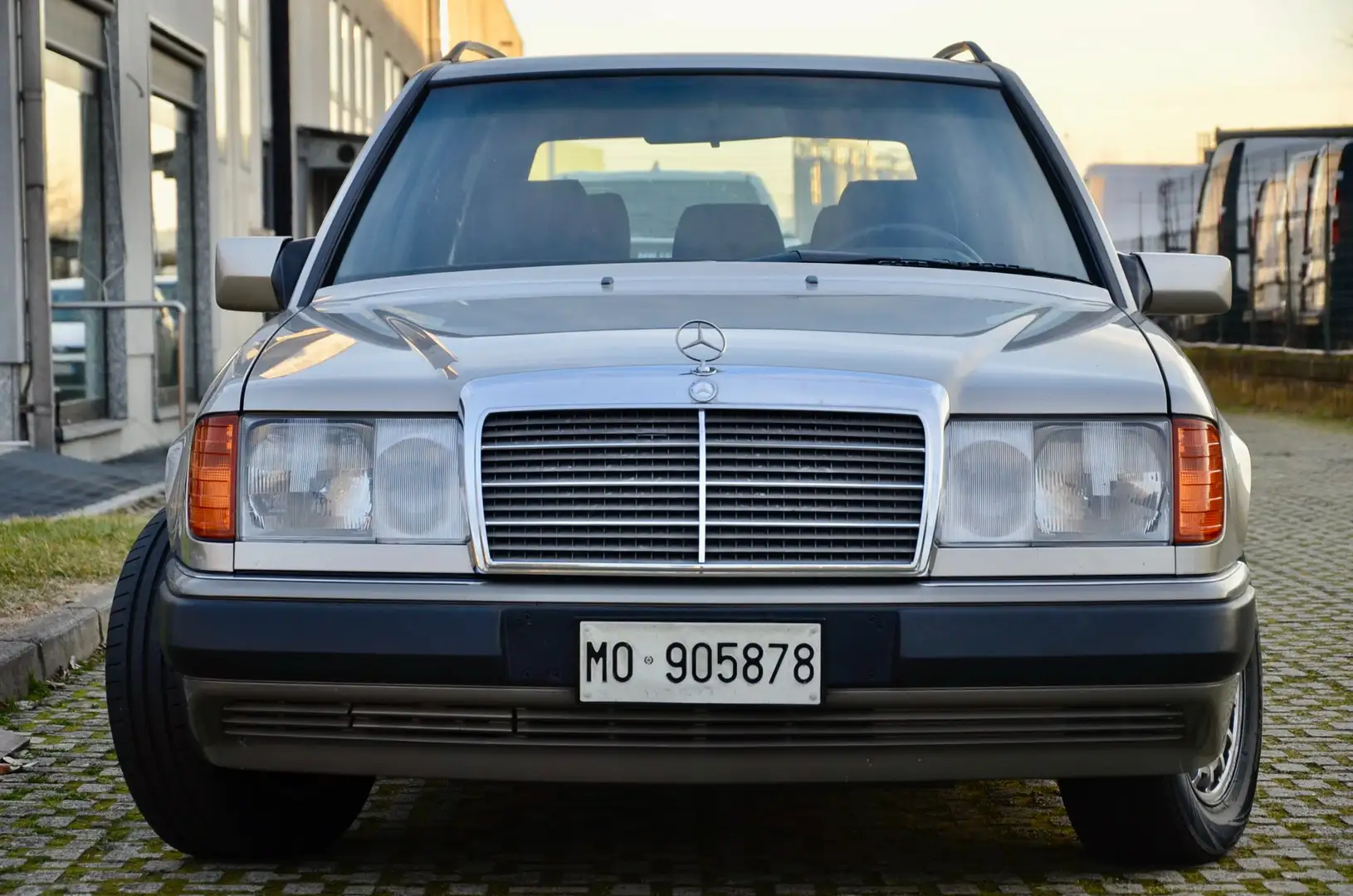 Mercedes-Benz 200 TE Station Wagon 122cv , ASI , PERMUTE Šedá - 2