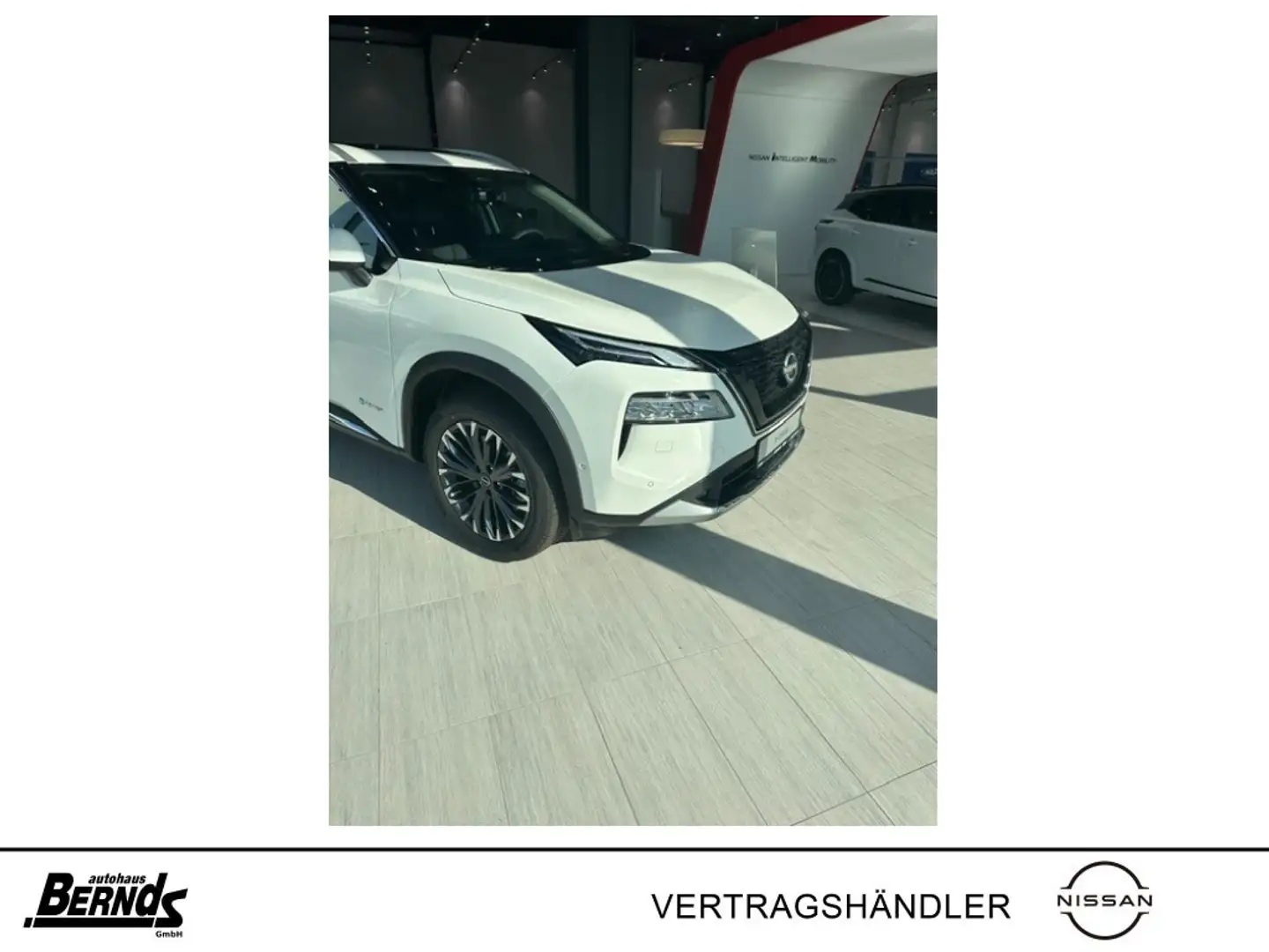 Nissan X-Trail e-POWER 204PS Tekna+ Weiß - 2